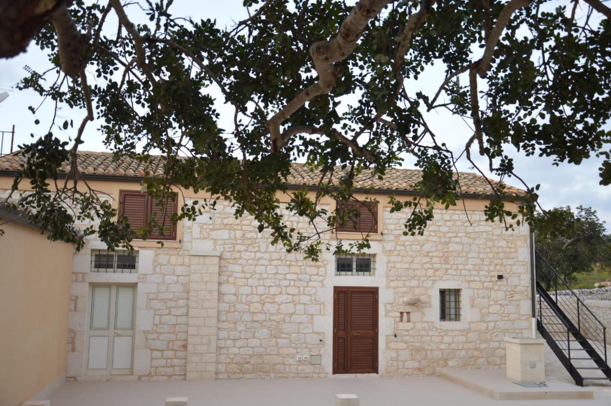 Il Carrubo Holiday House view 5
