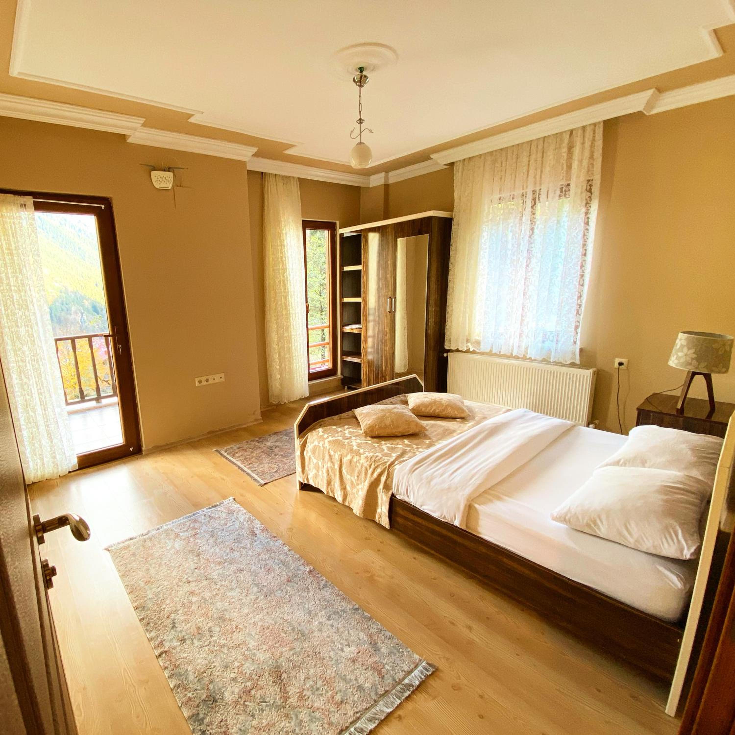 Photo 44