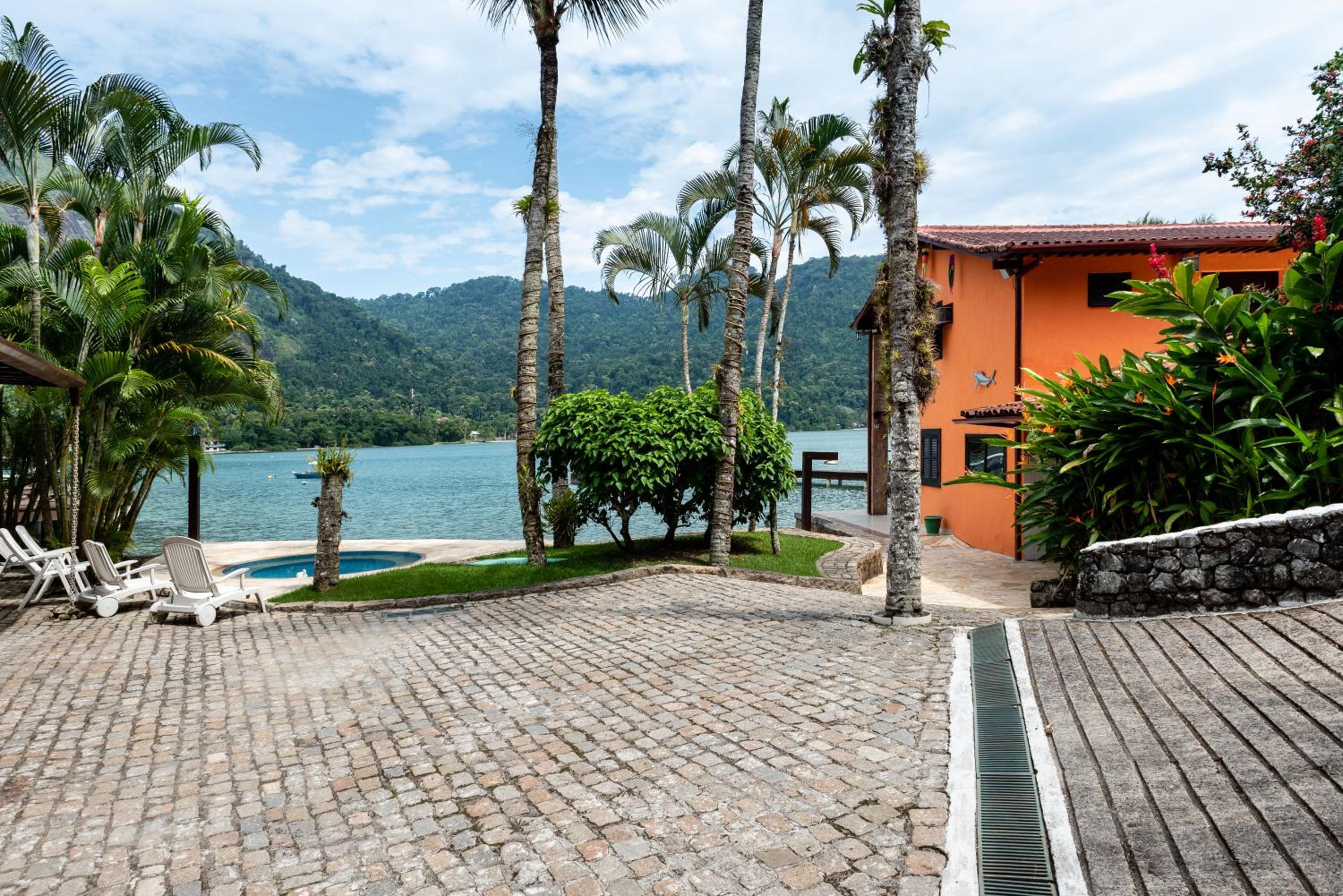 Praia e Mar Angra