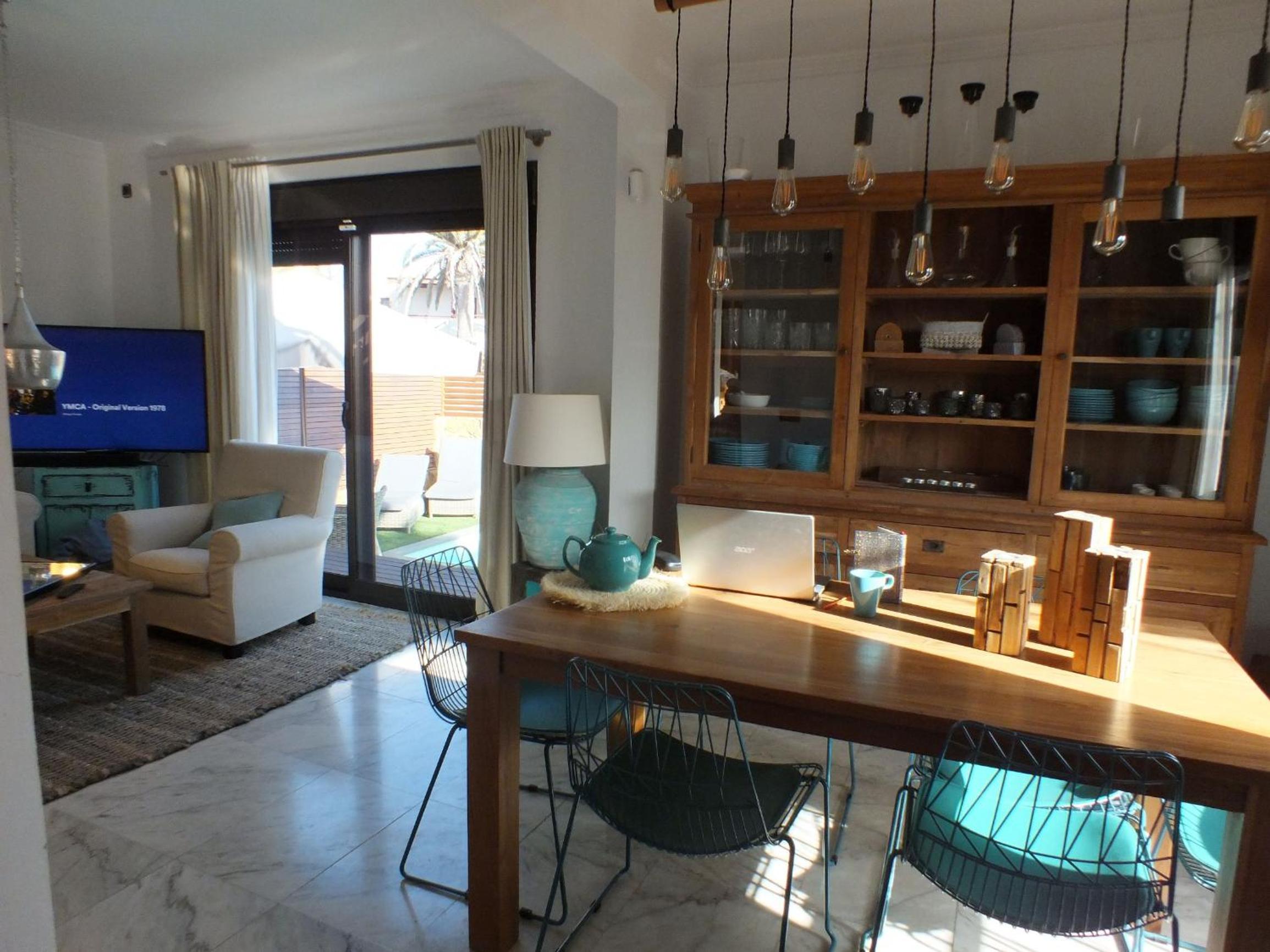 Paradise Beach House: piscina privada, playa 100m view 4