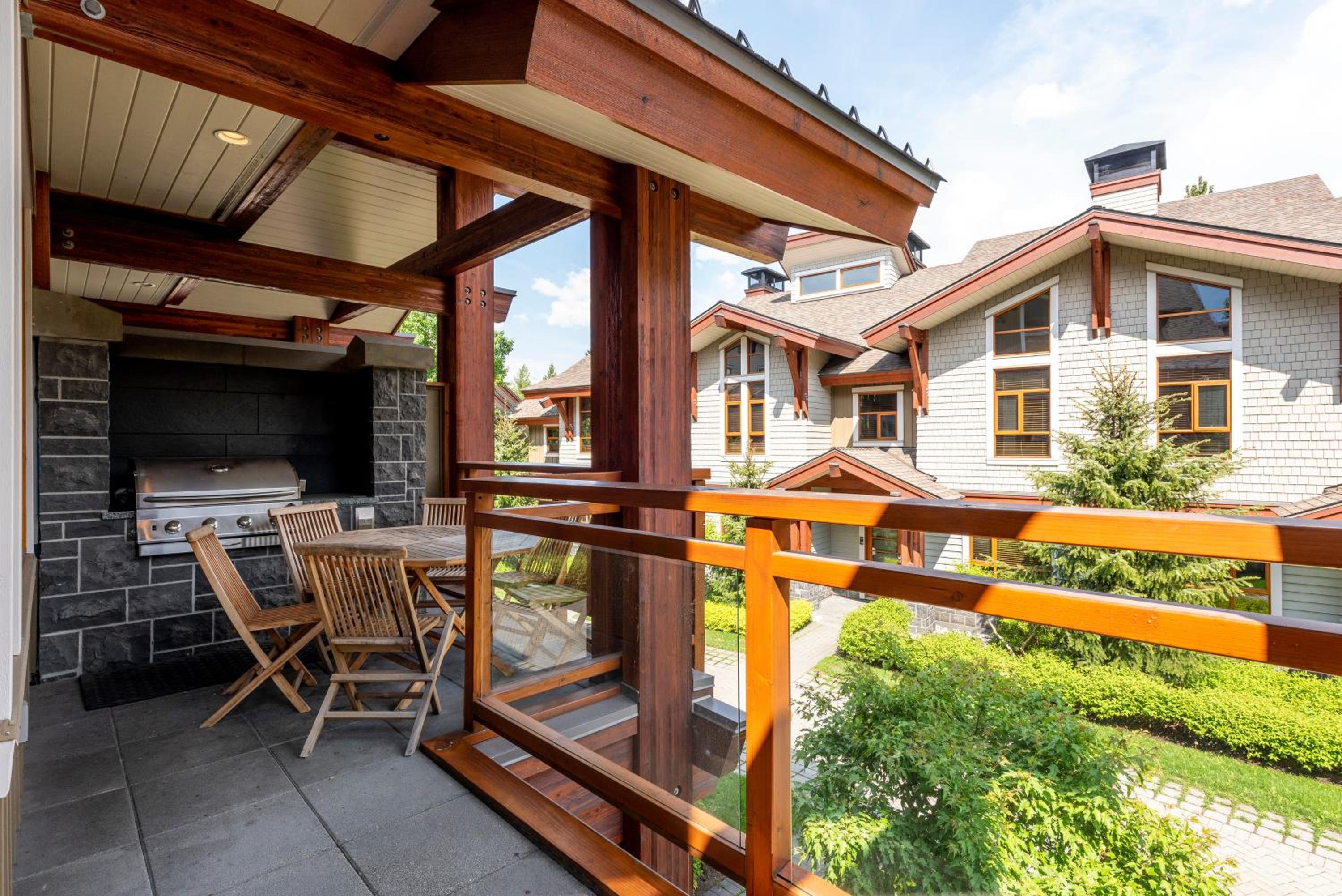 Fitzsimmons Walk Deluxe Townhome with Private Hot Tub Village Walking Distance