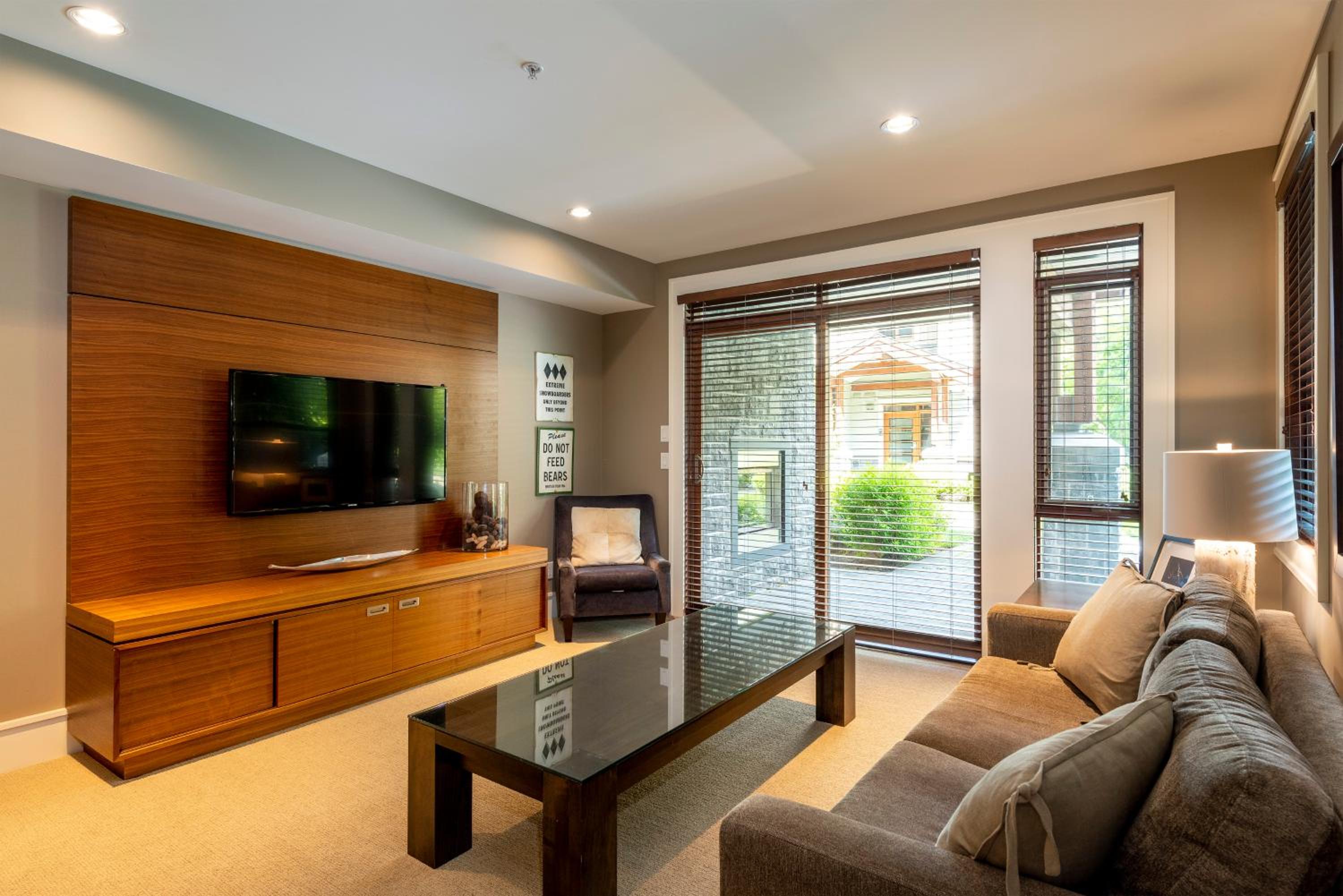 Fitzsimmons Walk Deluxe Townhome with Private Hot Tub Village Walking Distance