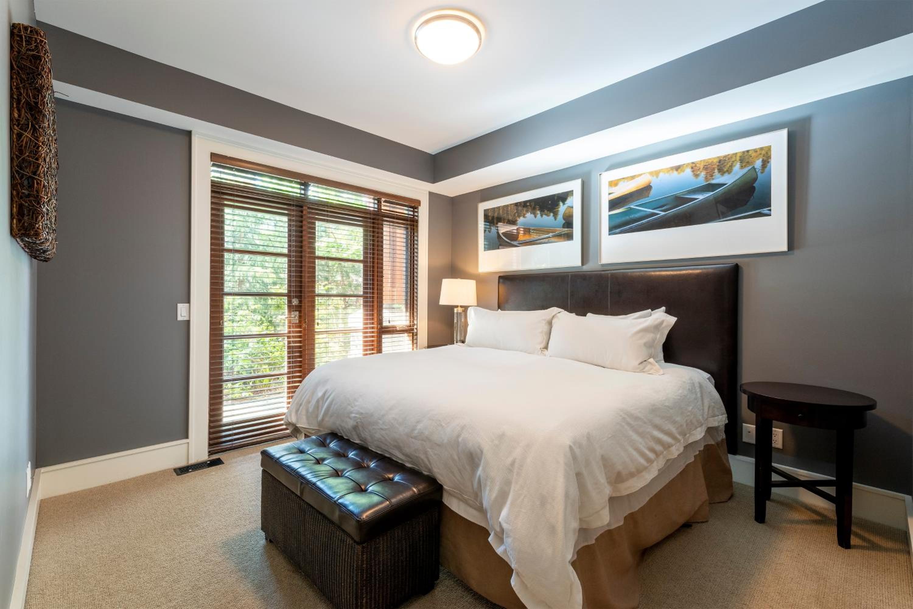 Fitzsimmons Walk Deluxe Townhome with Private Hot Tub Village Walking Distance