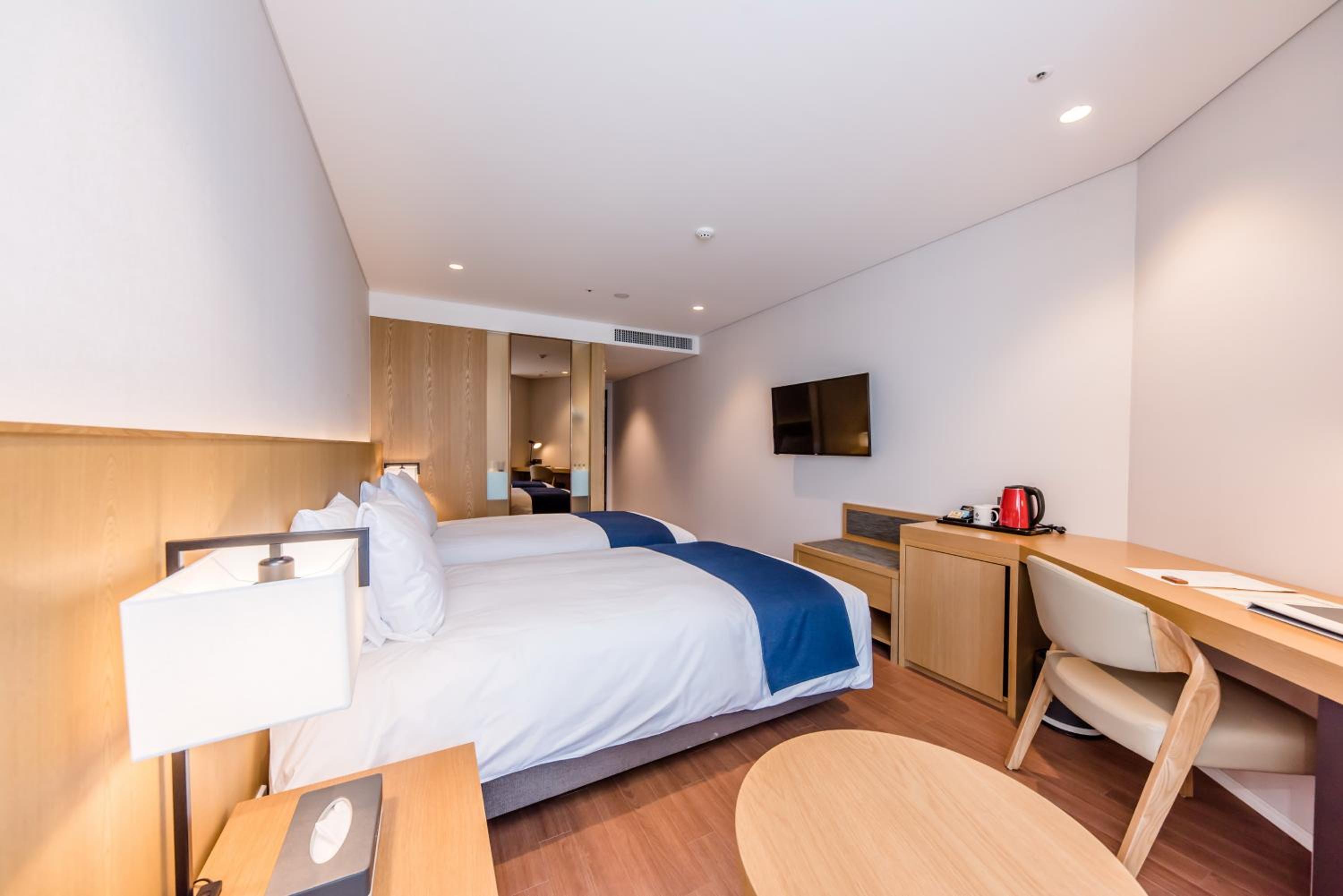Jeju Vacations - Hotel Sirius - Property Image 2