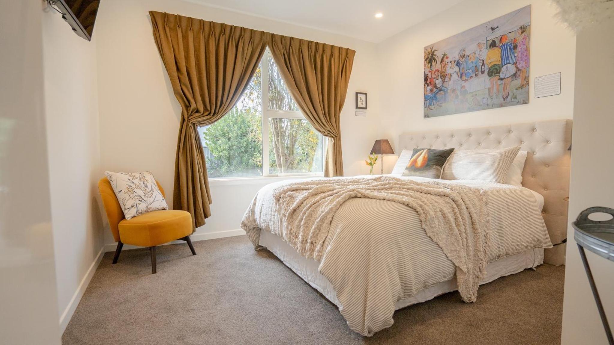 Hotel The Lodges At Transport World - Image 1