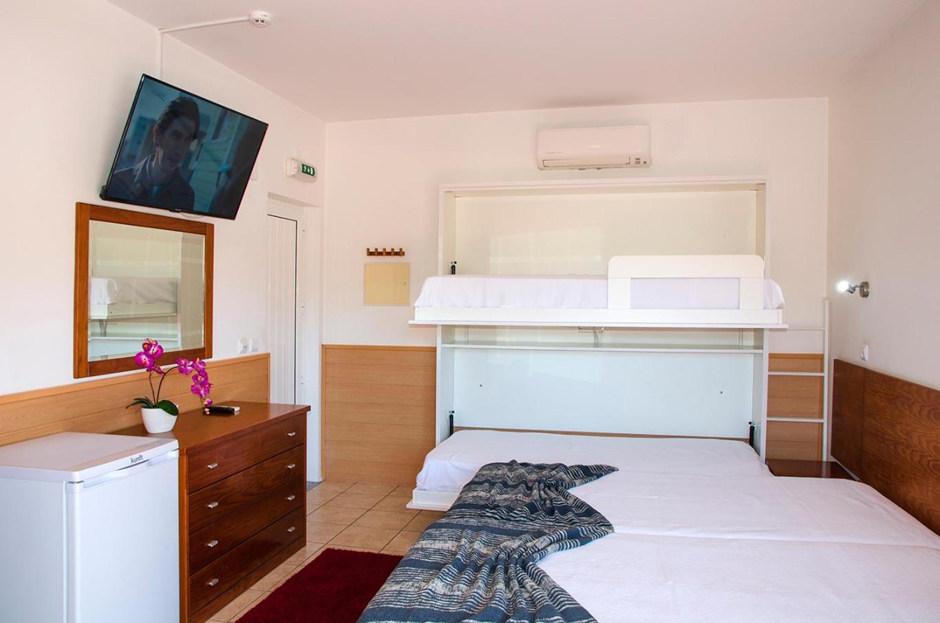 Praia das Rocas Bungalows view 3