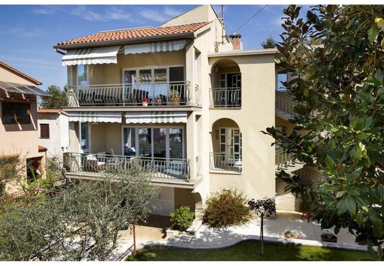 Villa Radic view 3