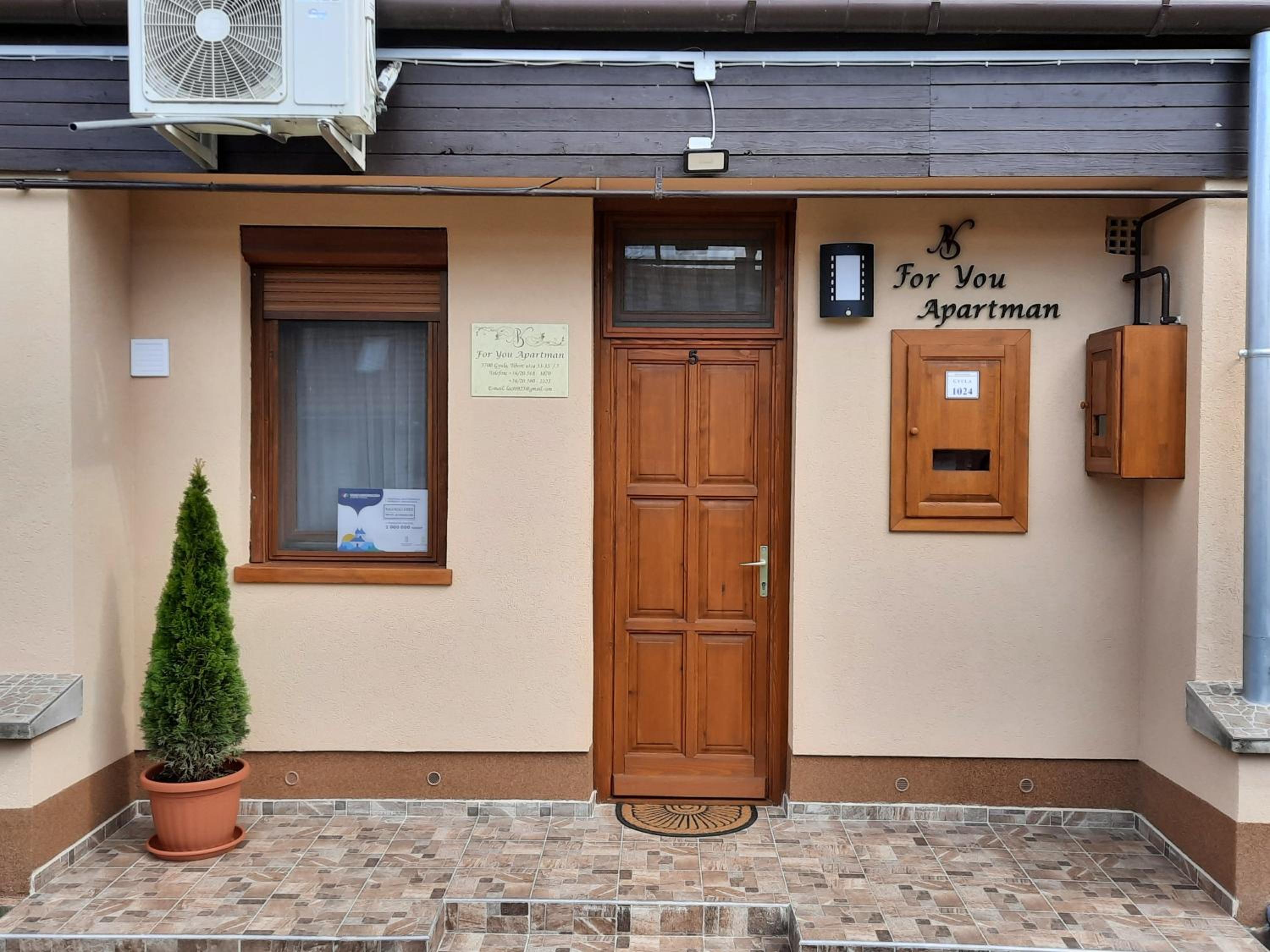 Hotel For You Apartman Gyula - Image 1