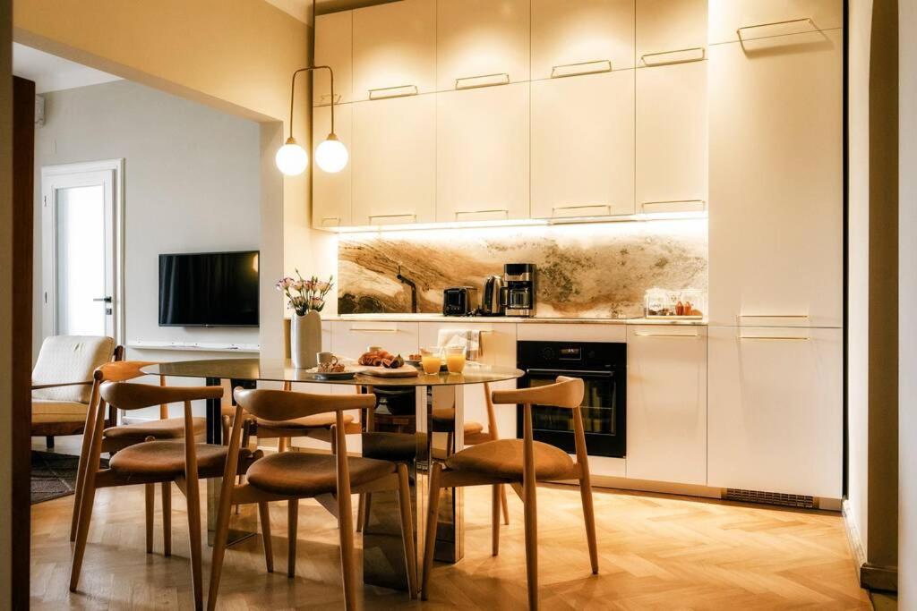 Luxurious Huge Flat with Large Terrace en Bucharest