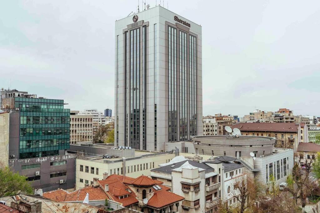 Sunny 2BR Flat-Top Location-Amazing Views