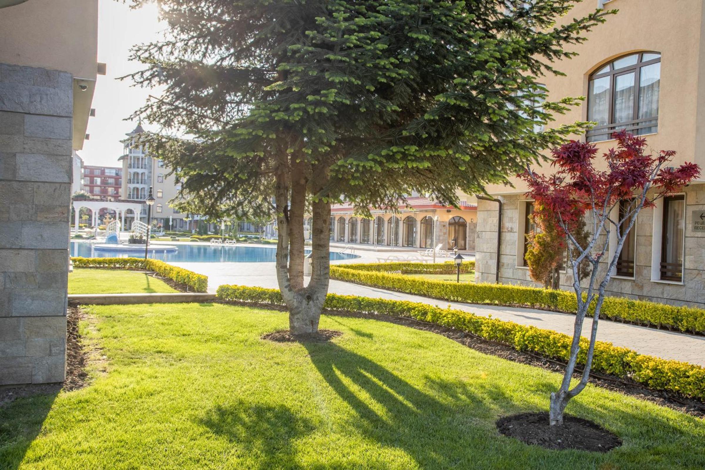 Sunny apartment in a complex with a POOL and GYM by Flаt Manаger view 3