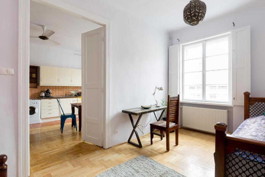 Bp SOHO GRAND Apartment view 5