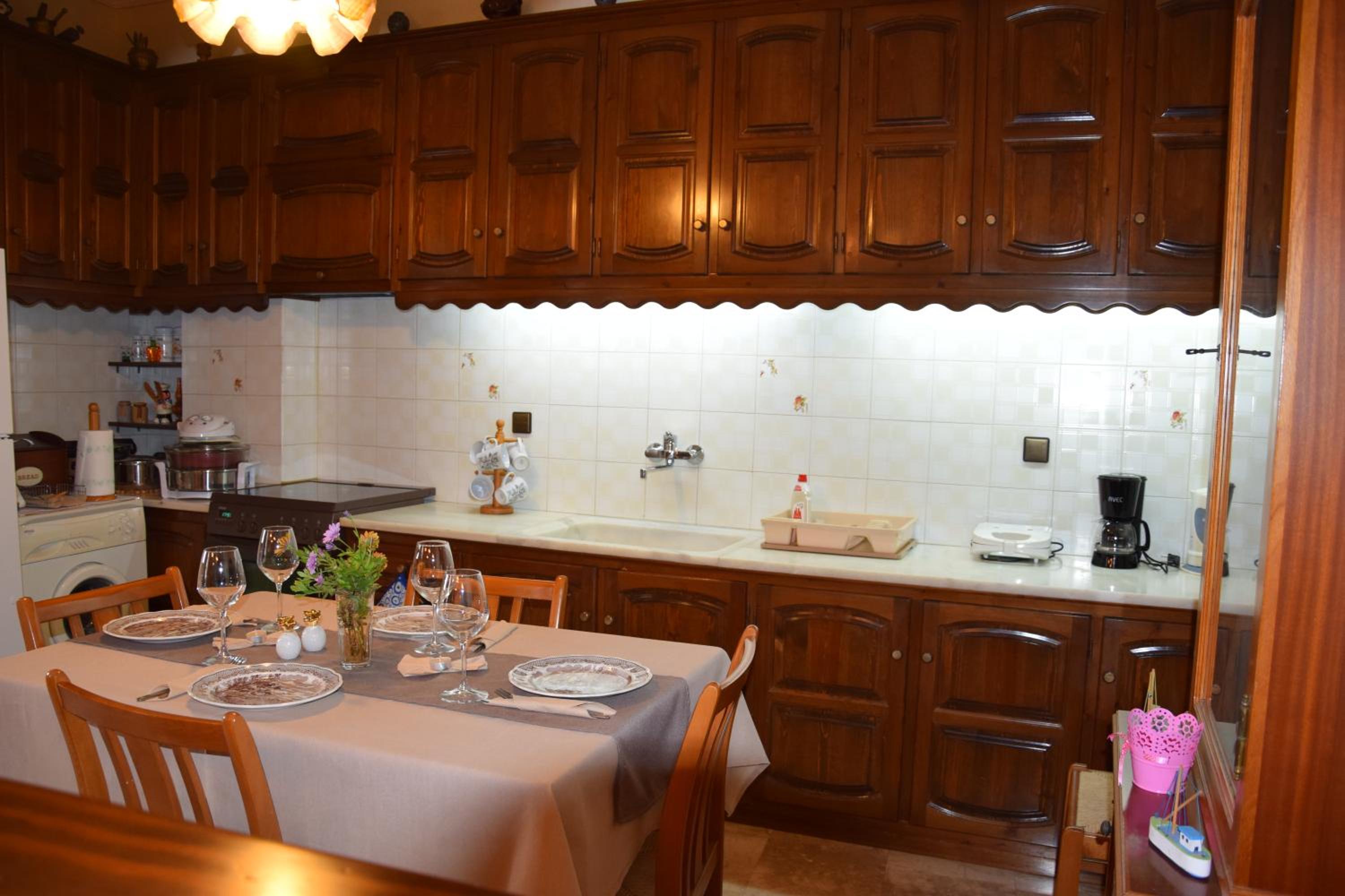 Naoussa Center Cycladic House