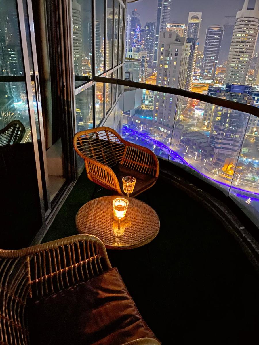 Beautiful Close to Beach Dubai Marina Apartment