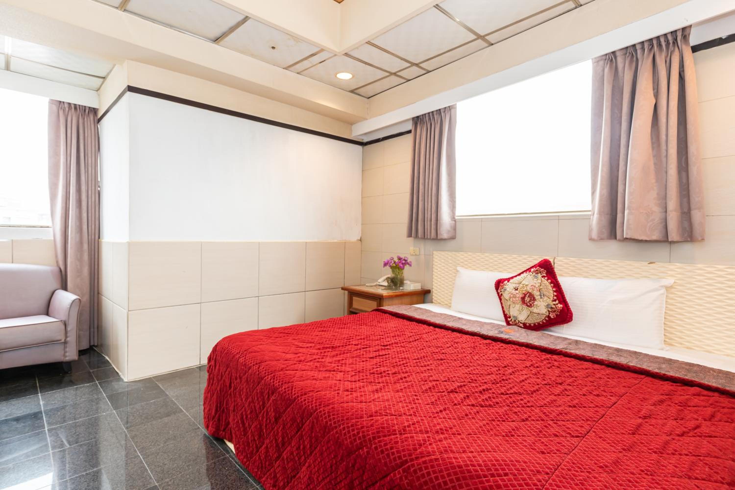 Taoyuan Vacations - Yi Pin Business Hotel - Property Image 4