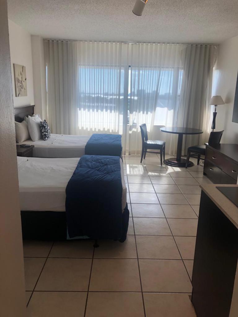 Ocean Front Casablanca Studios with FULL KITCHENS & Beach access By BL Rentals