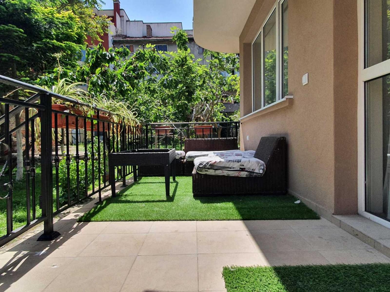 House with Garden