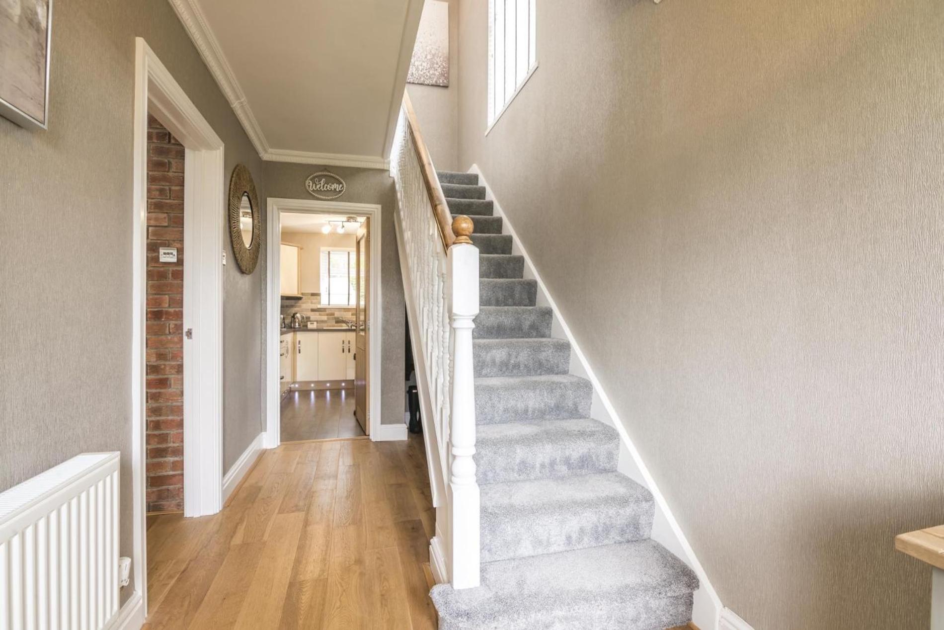Mayfield House - 4 Bedroom House - Tenby view 3