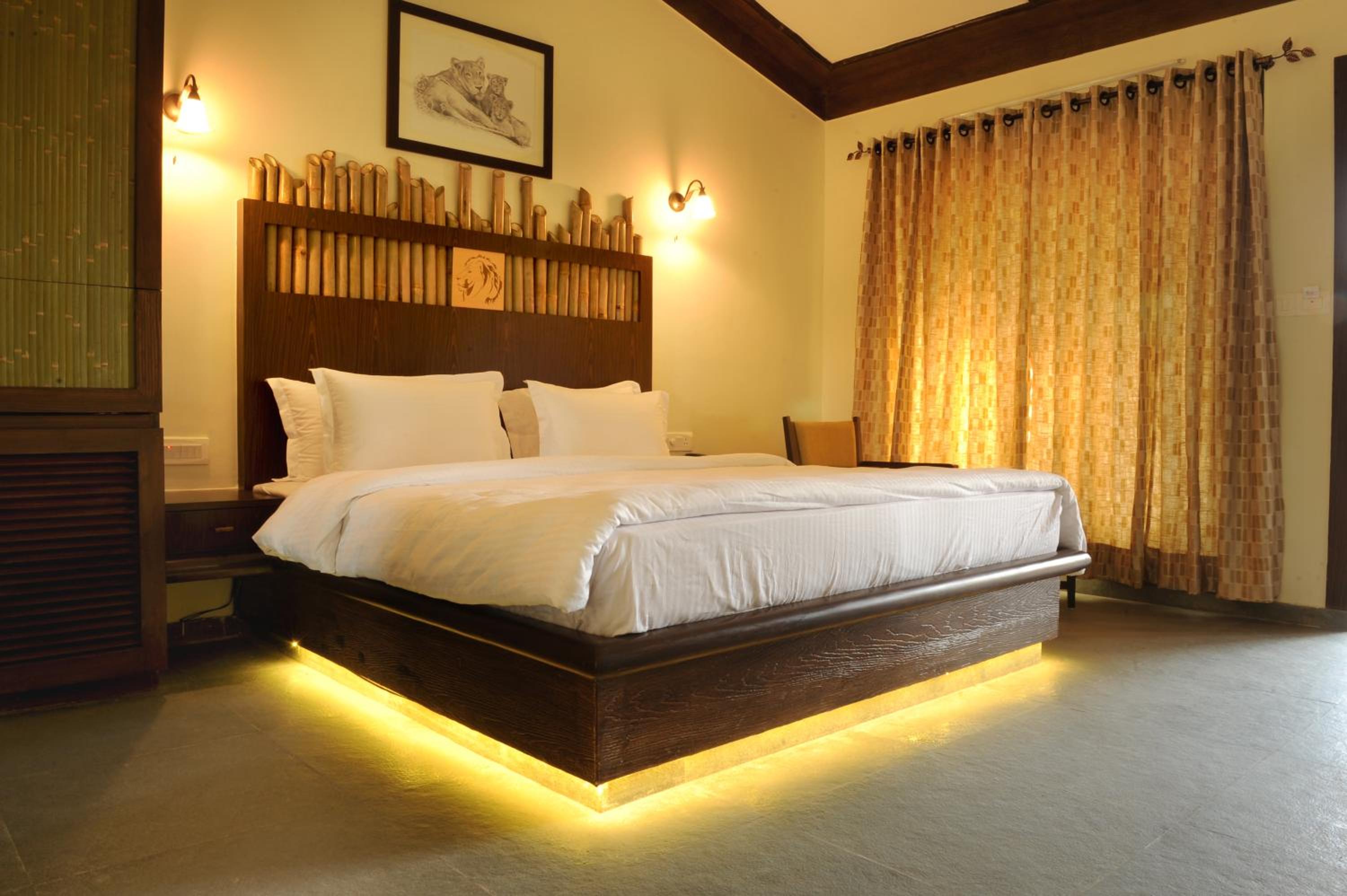 Asiatic Lion Lodge