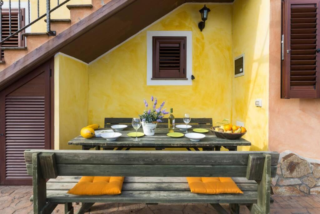 A charming country cottage + bikes and kayaks photo 4