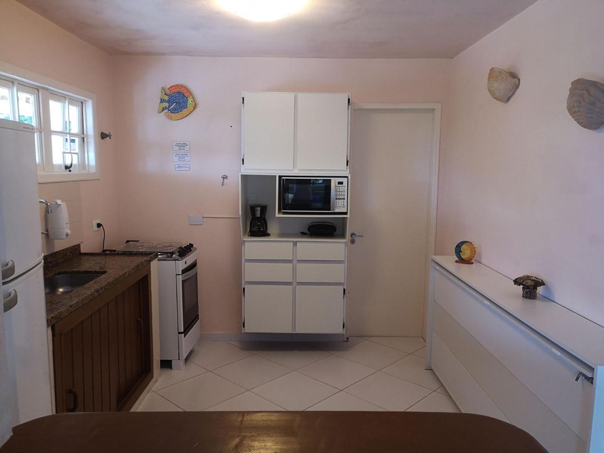 Casas com jacuzzi e churrasqueira a 500 metros da Praia do Perequê na Ilhabela