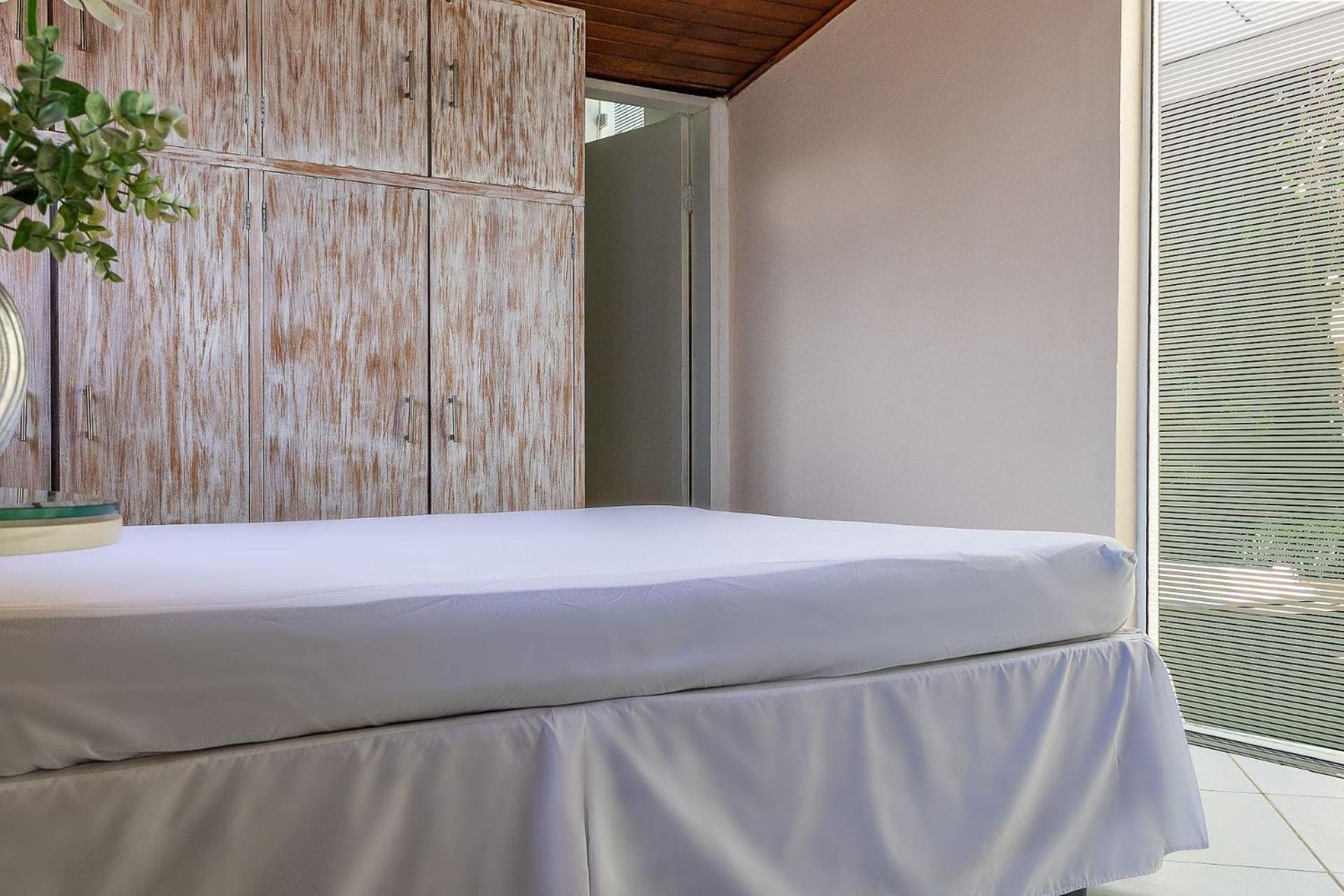 Casas com jacuzzi e churrasqueira a 500 metros da Praia do Perequê na Ilhabela