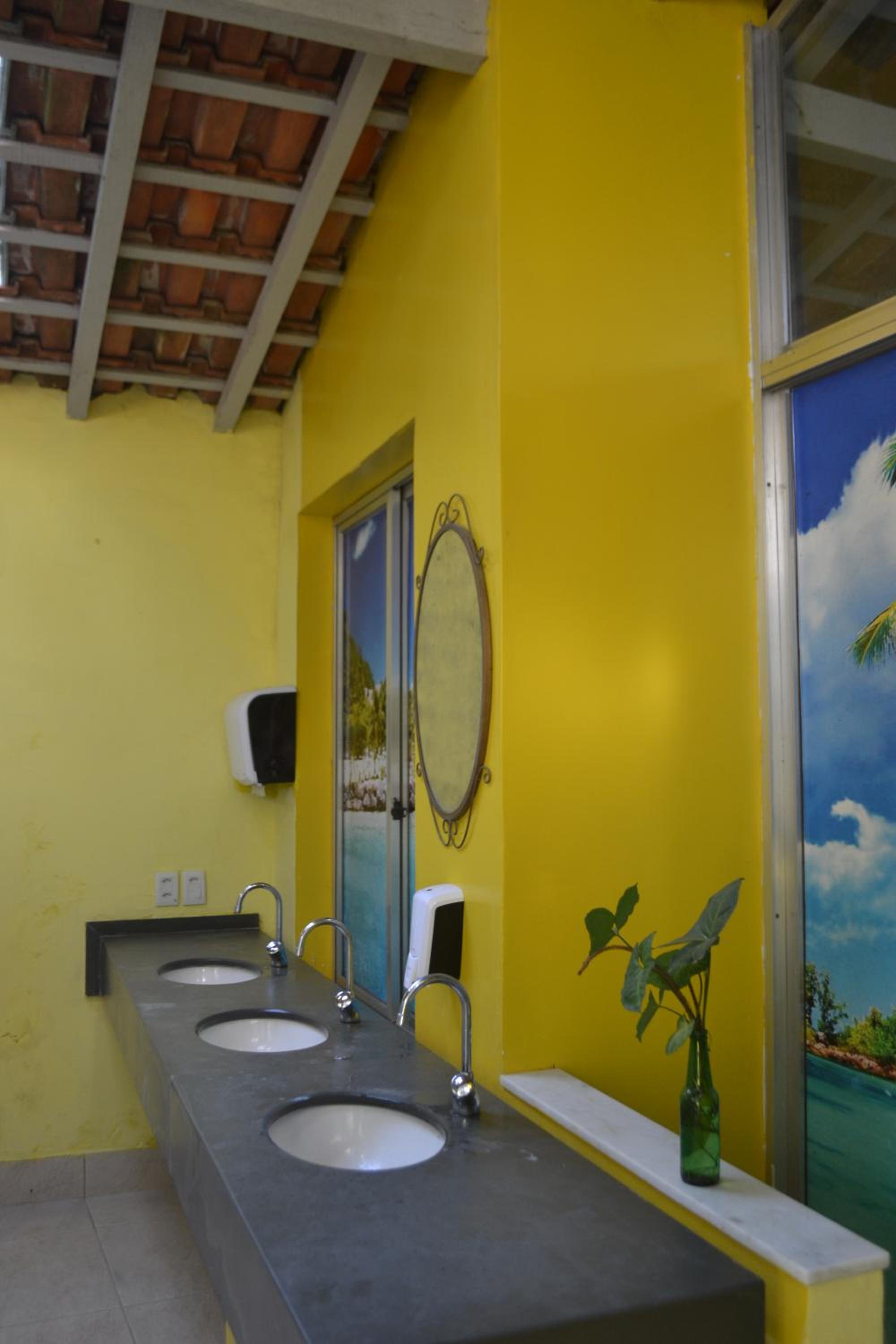 Banana Leaf Eco Hostel