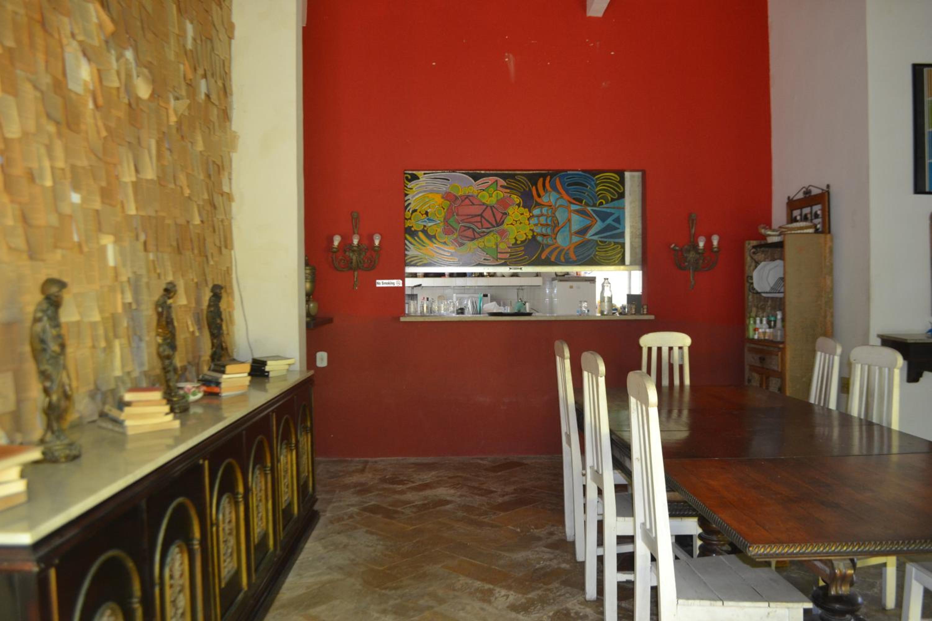 Banana Leaf Eco Hostel
