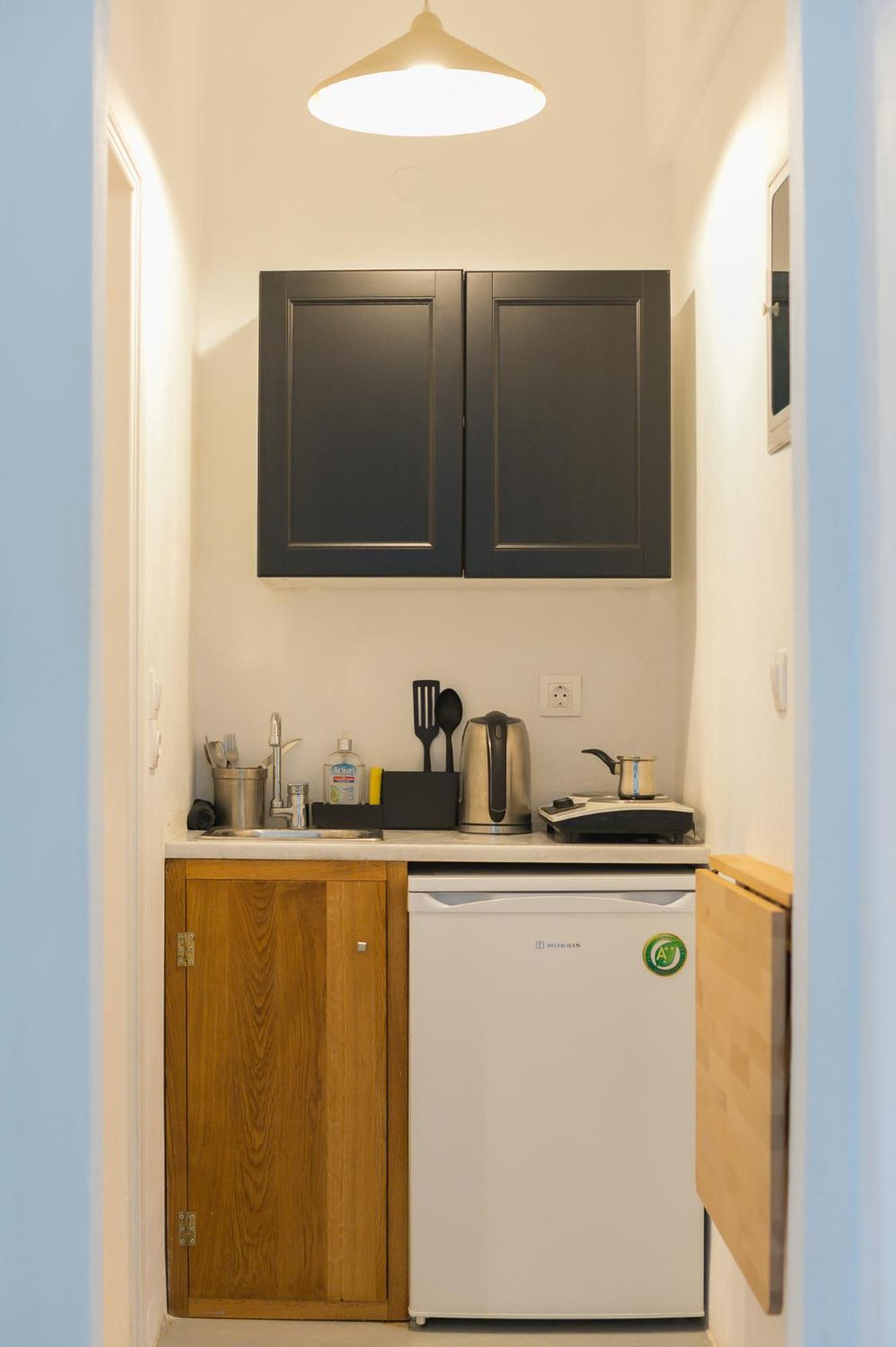 Dahlia Apartments And Studios