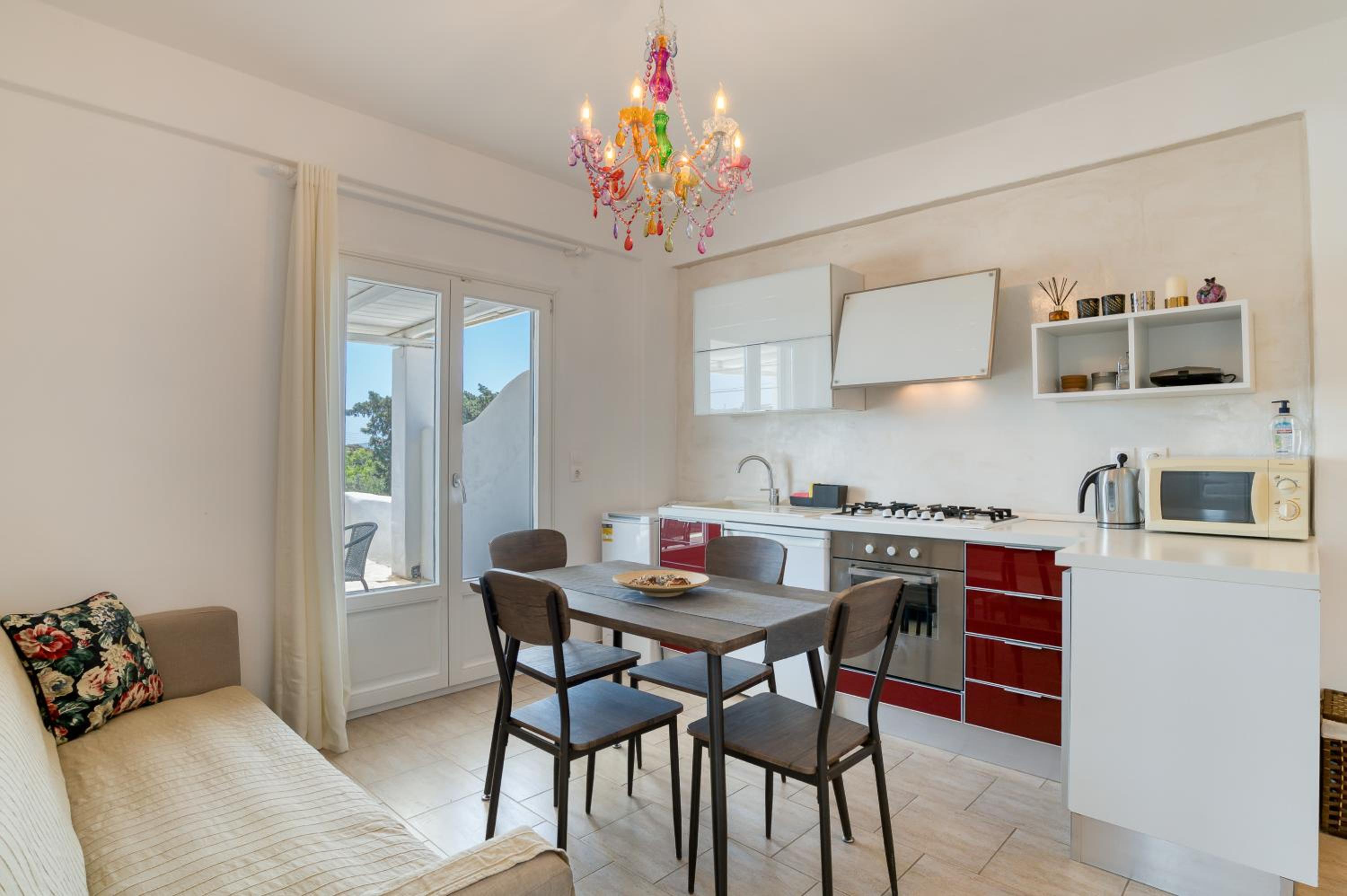 Dahlia Apartments And Studios