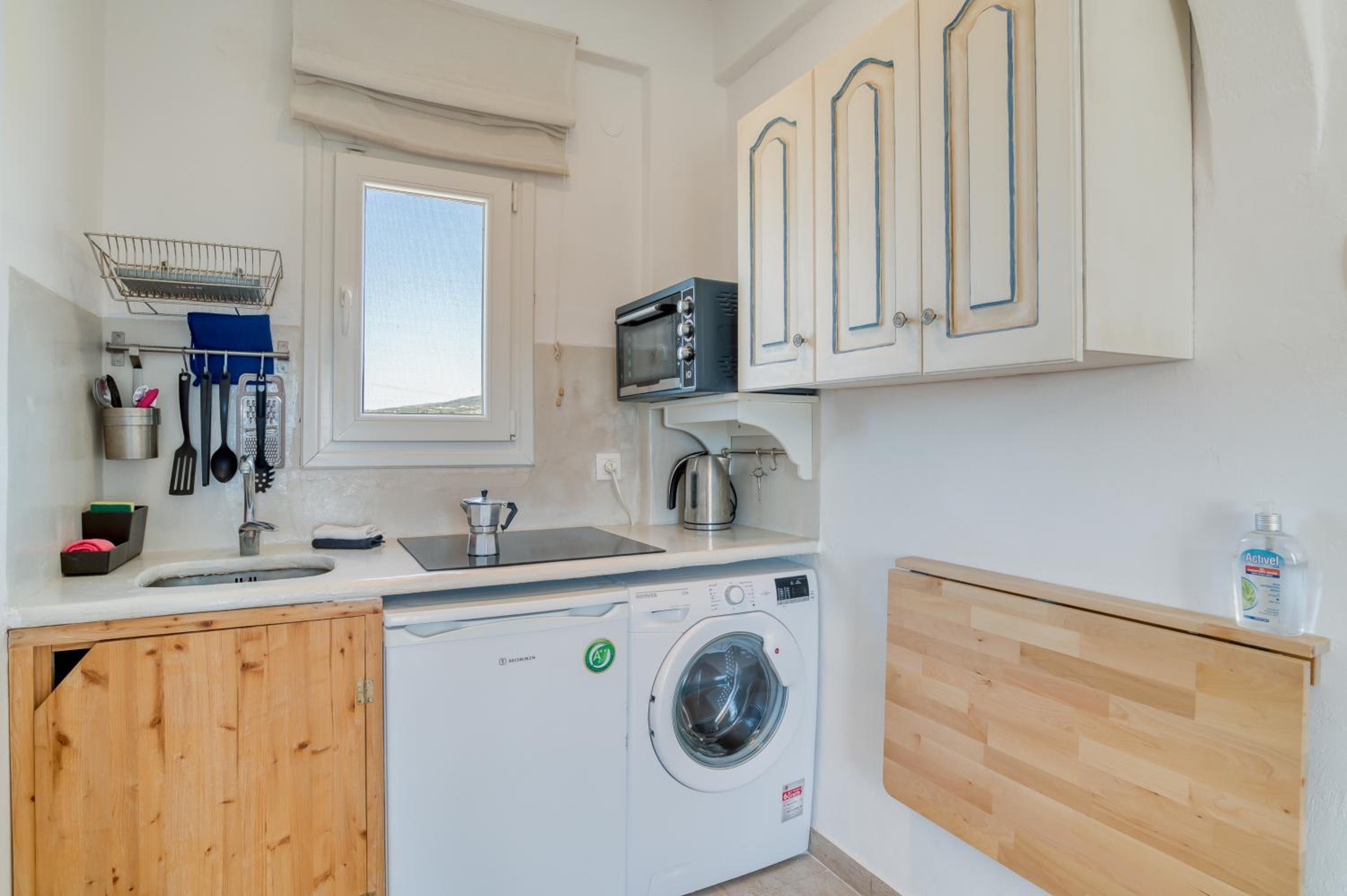 Dahlia Apartments And Studios
