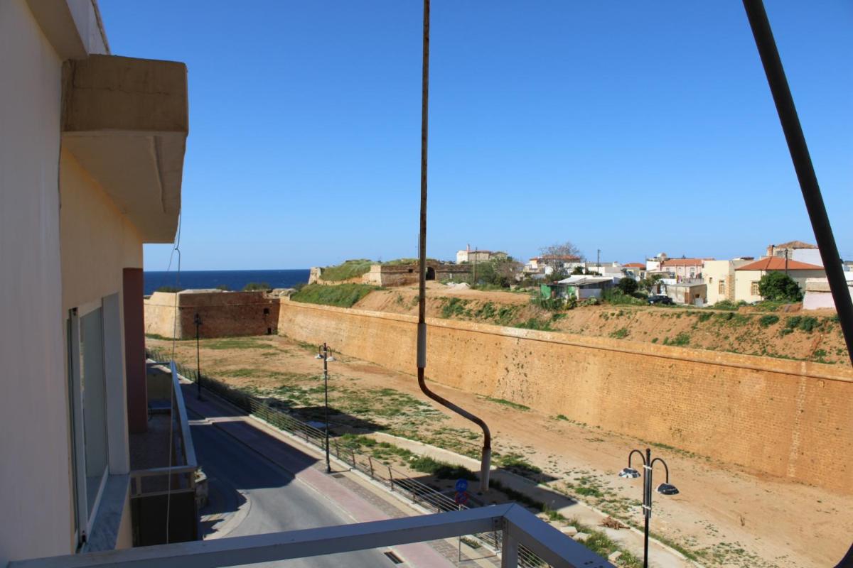 Xenia's apt in West Moat Chania photo 5
