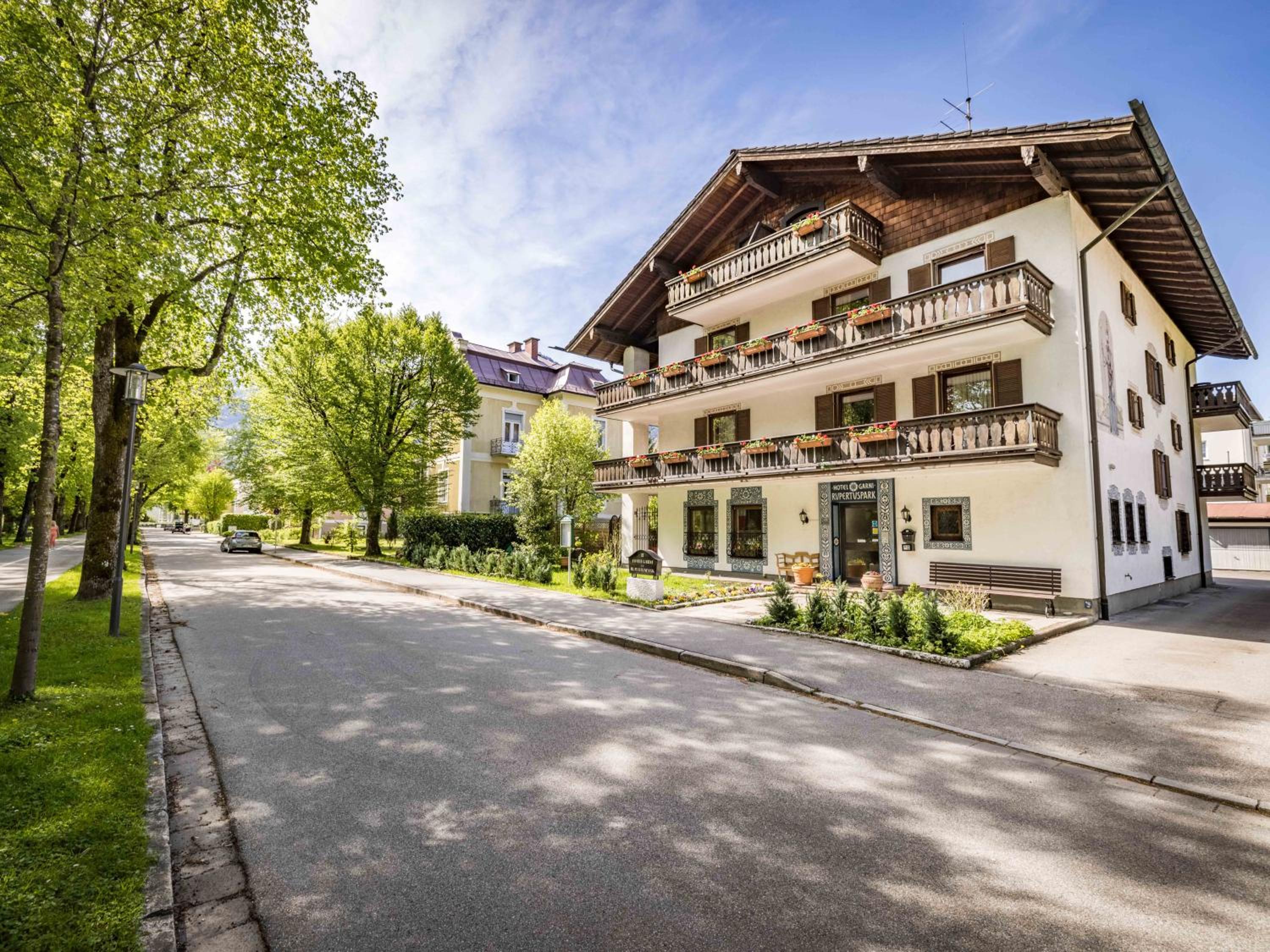 Hotel Am Rupertuspark - Image 1