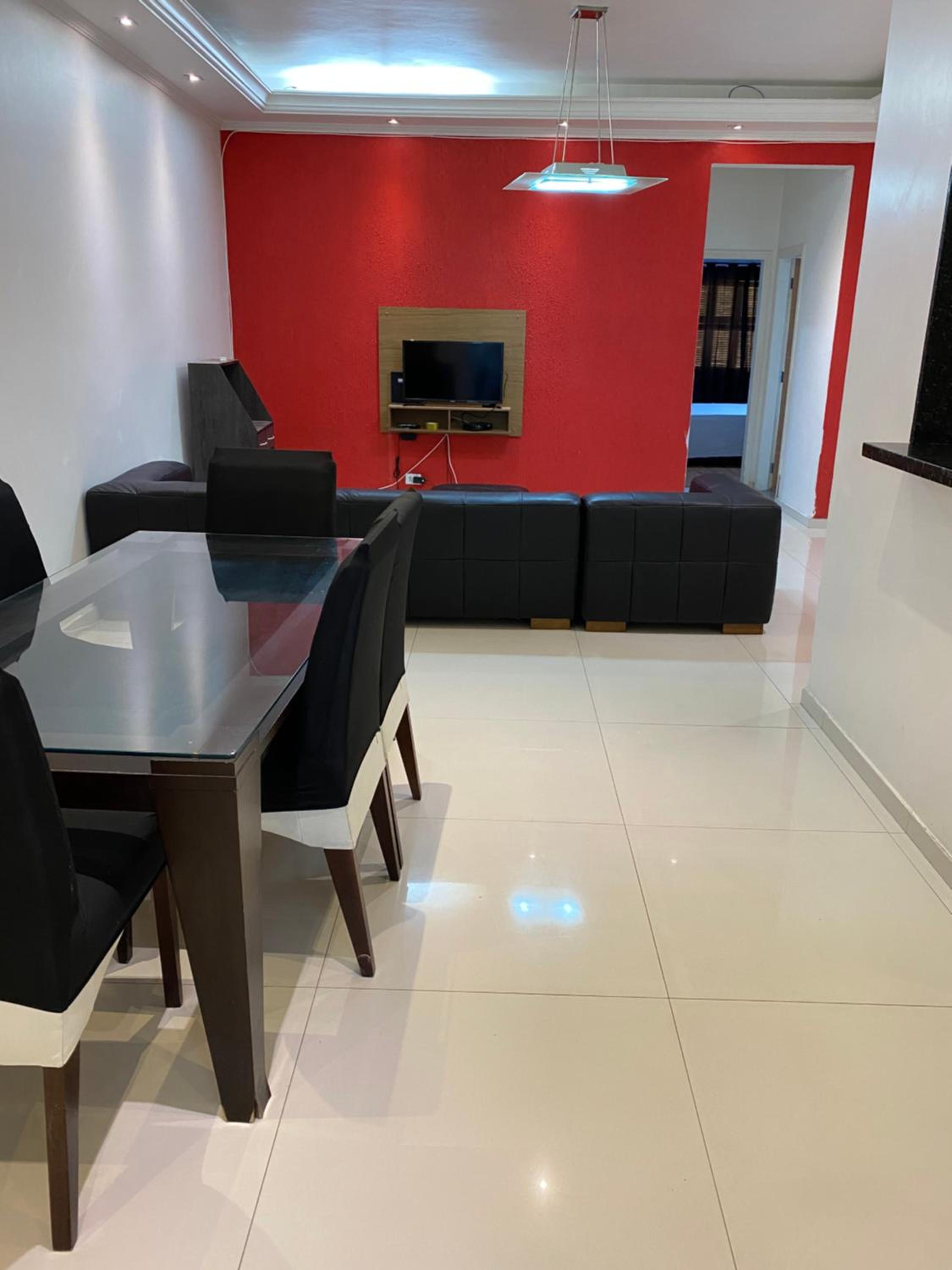 Apartamento para pessoas de família ou a negócio, Ap Grande 3 quartos no Brás próximo igreja Mundial,mercado municipal, 25 de março, templo Salomão, metro 