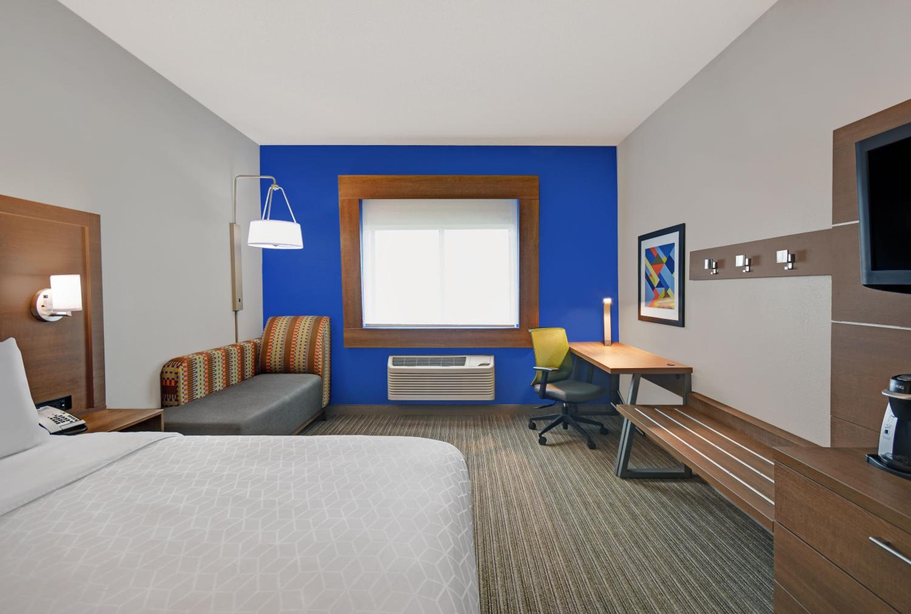 Holiday Inn Express Adrian by IHG