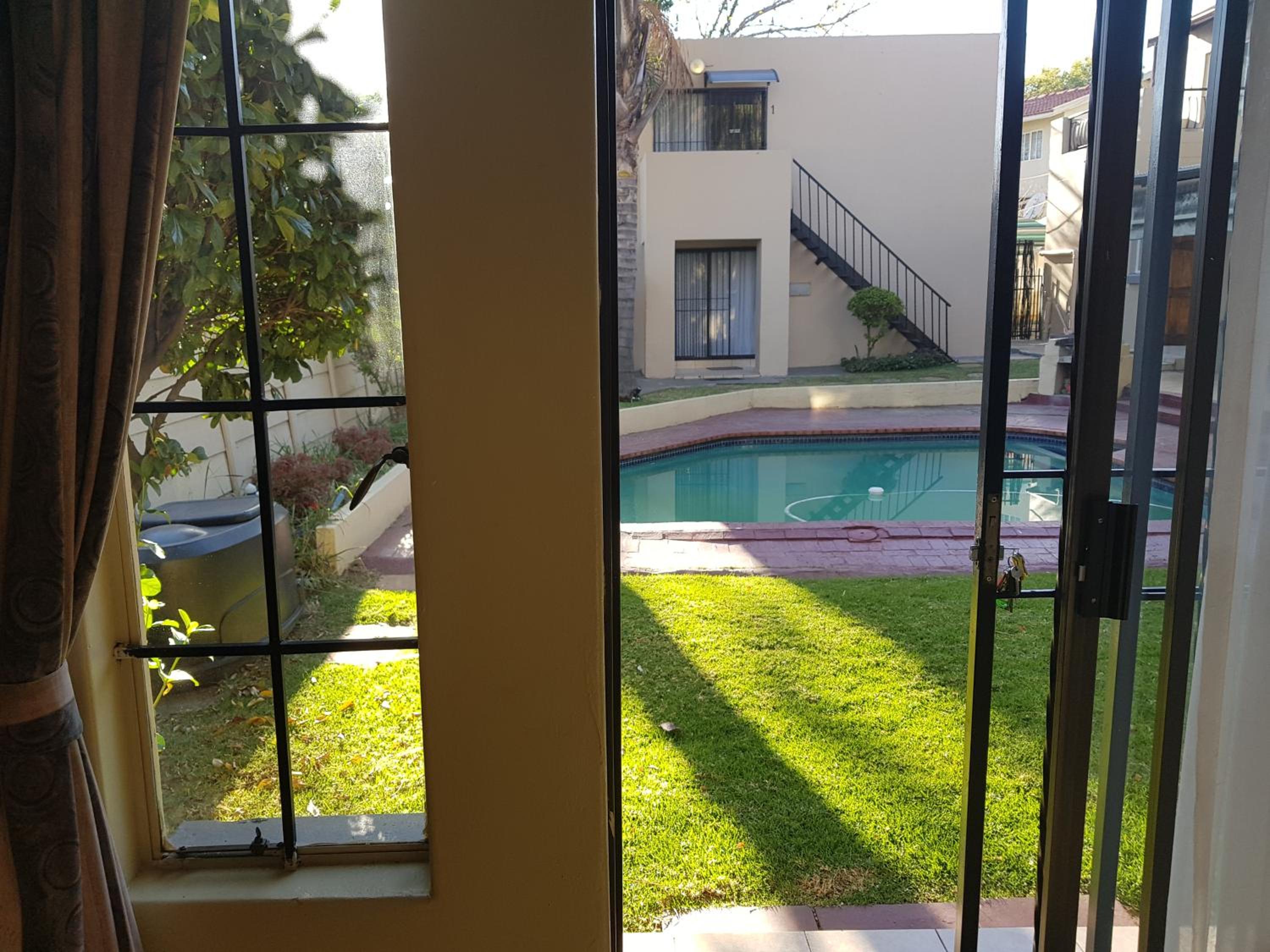Photo 36