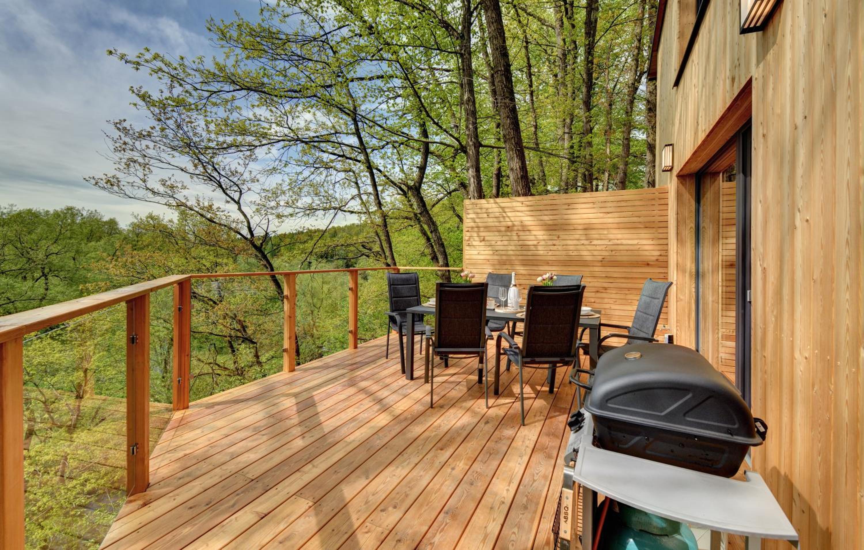 Riverside Cabin