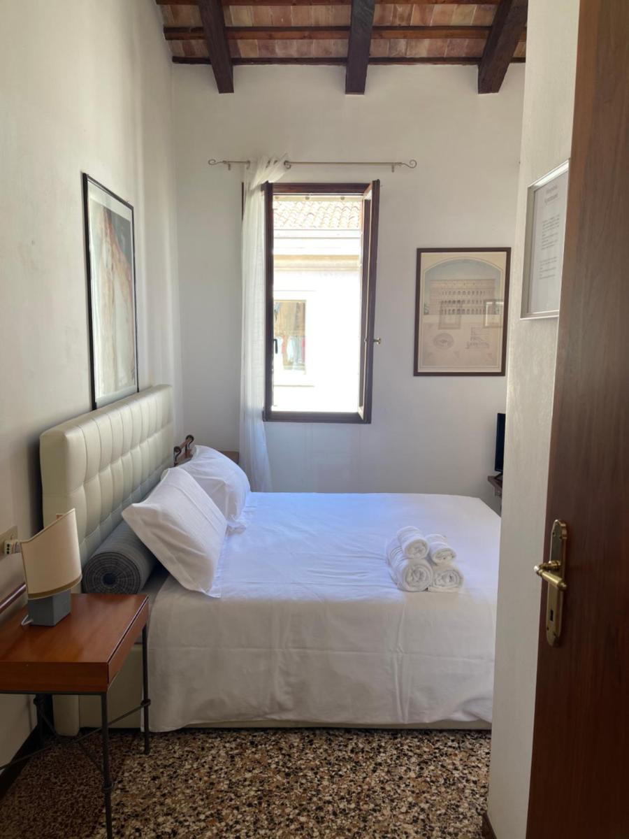 Hesperia Apartment