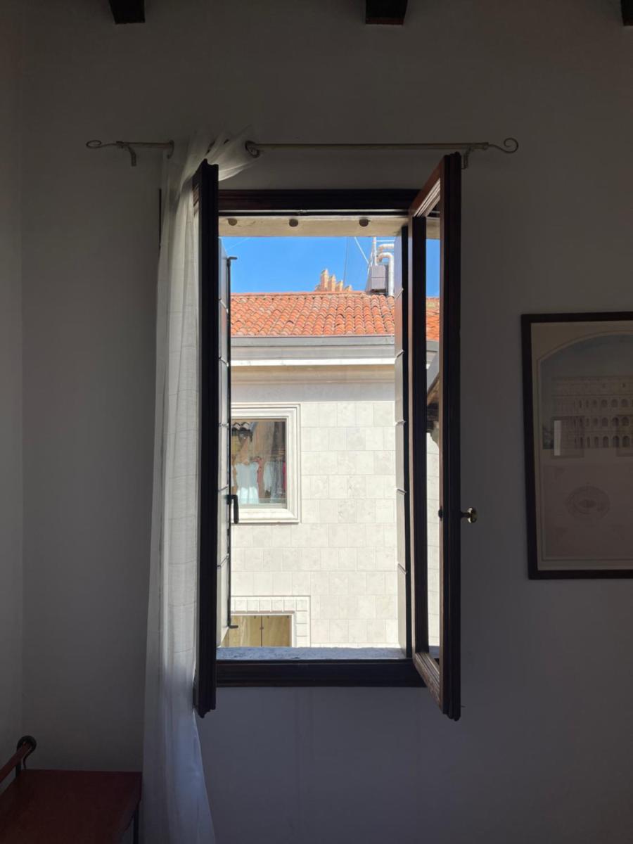Hesperia Apartment