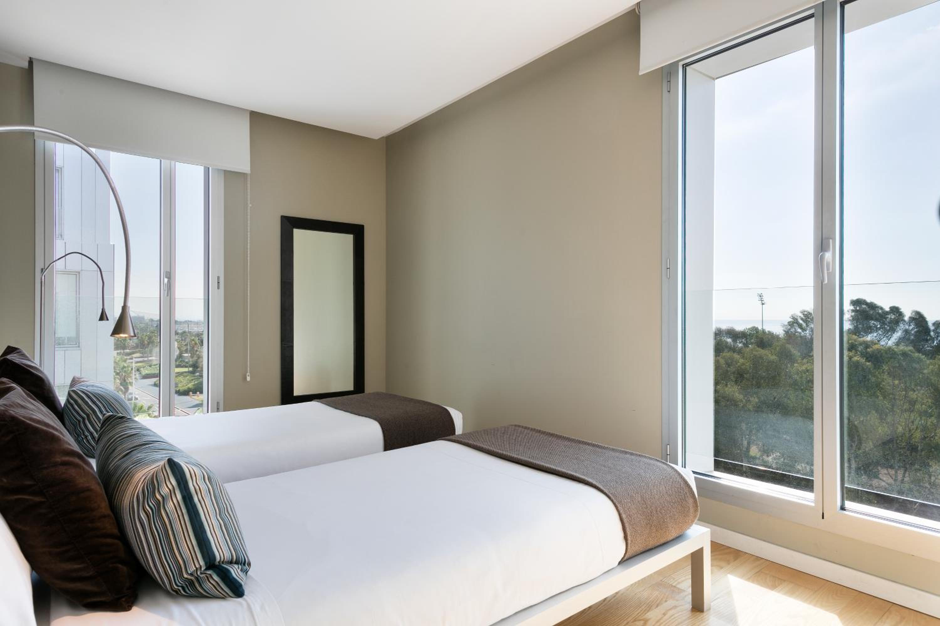 Lugaris Beach Apartments