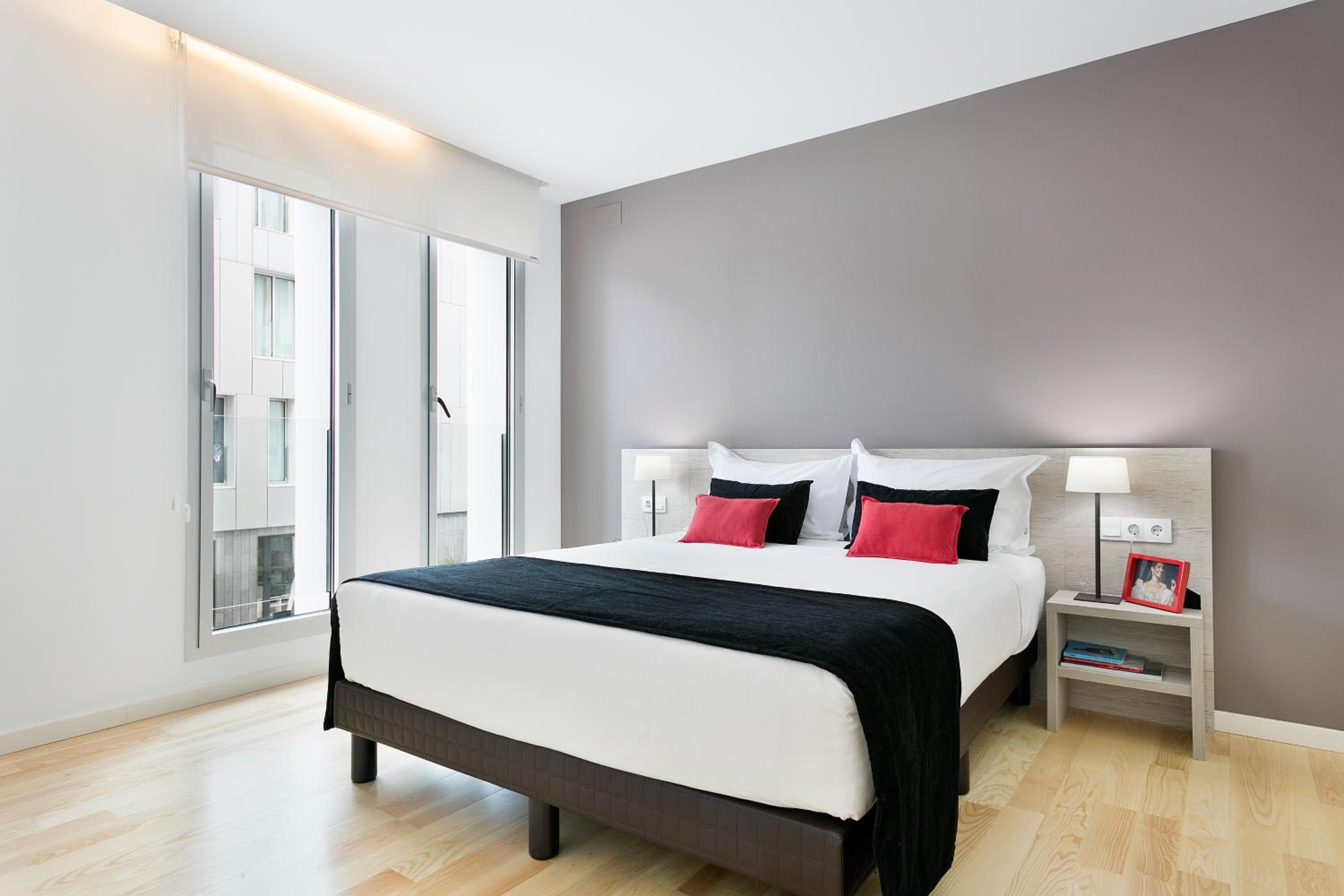Lugaris Beach Apartments