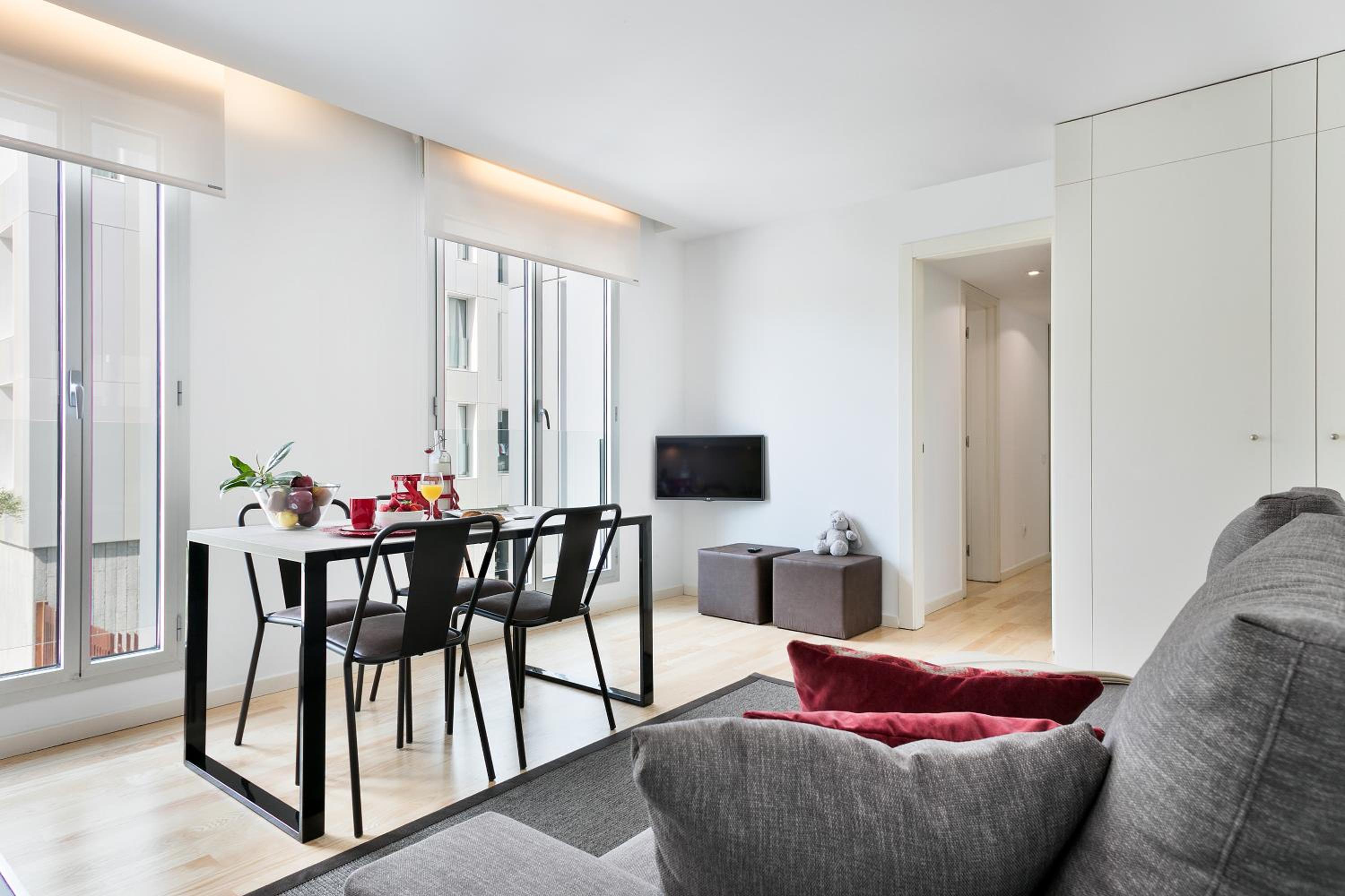 Lugaris Beach Apartments