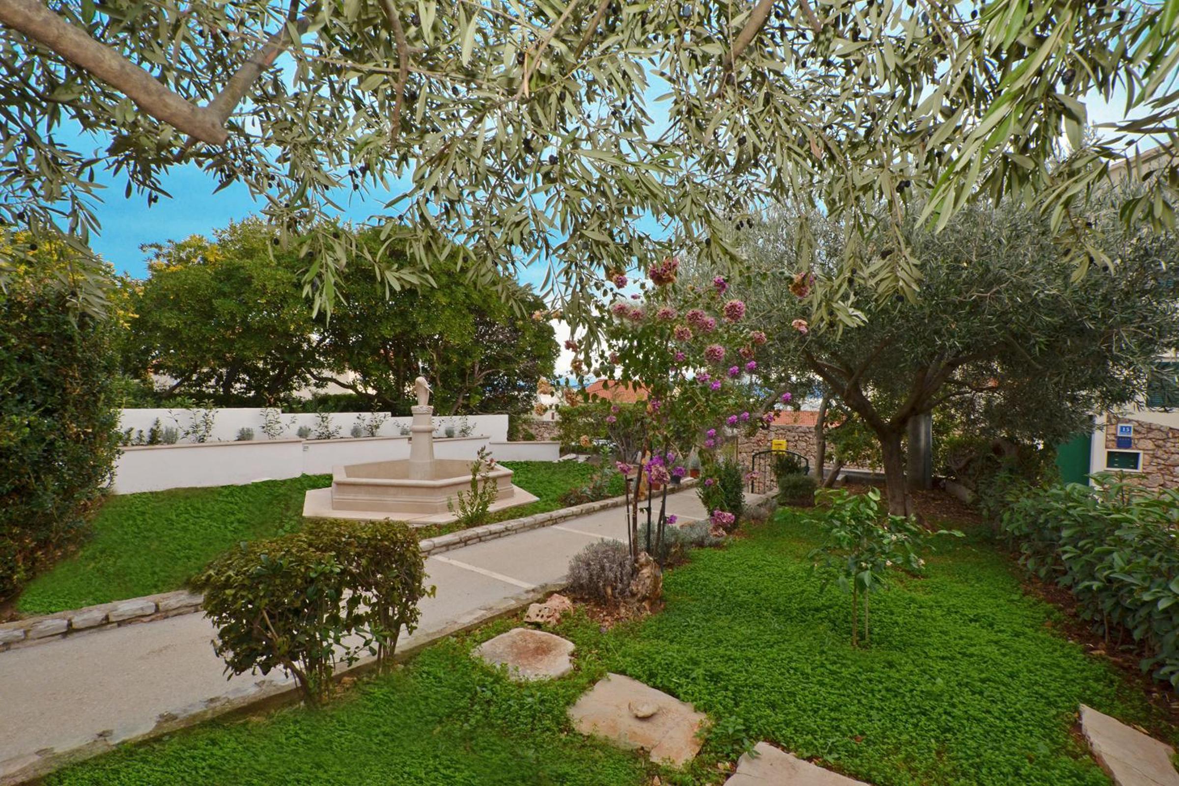 Villa Fontana Apartment Olive