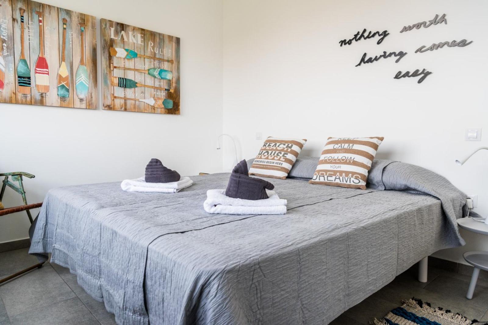 CASA CABRA en Villaverde — hotel room