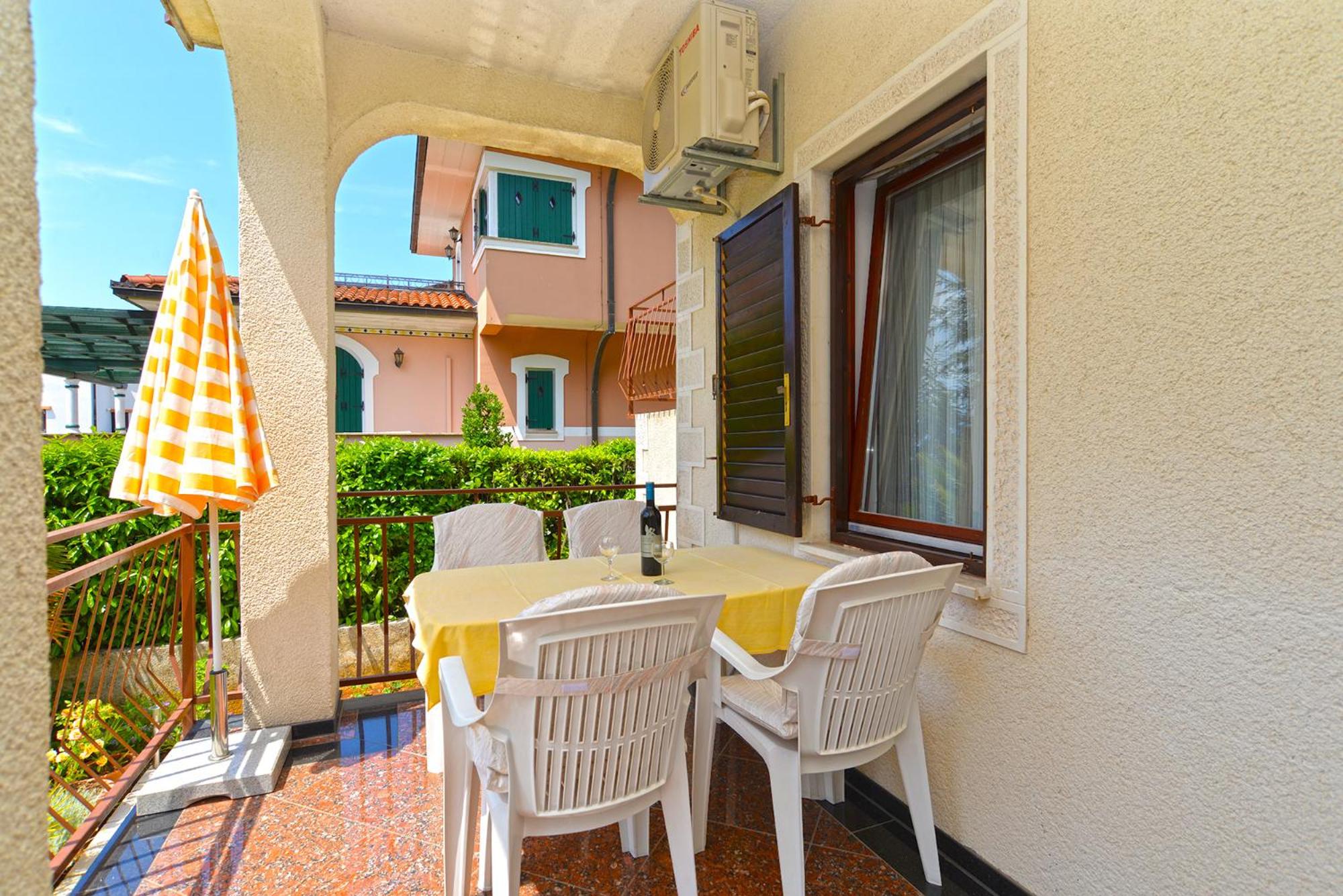 Apartments Porec 336 view 3