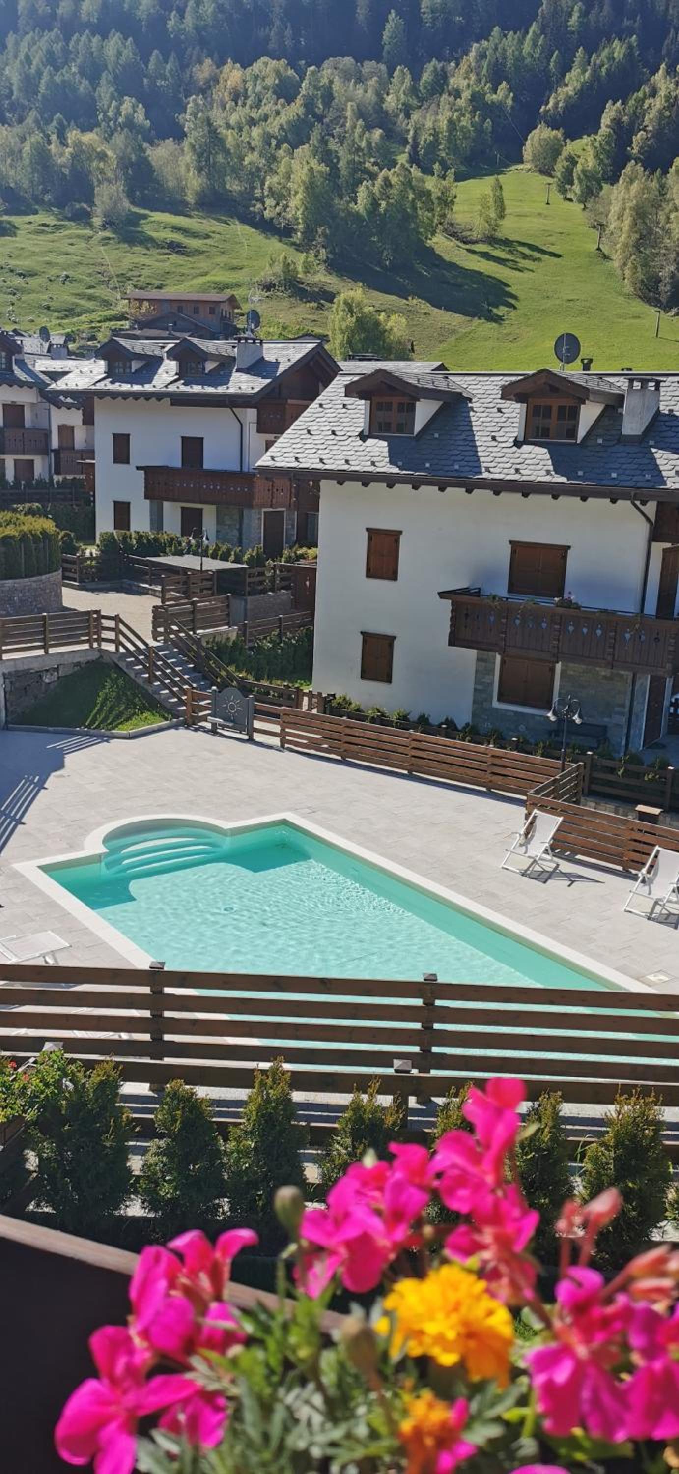 Borgo Alpino Chalet 4 view 2