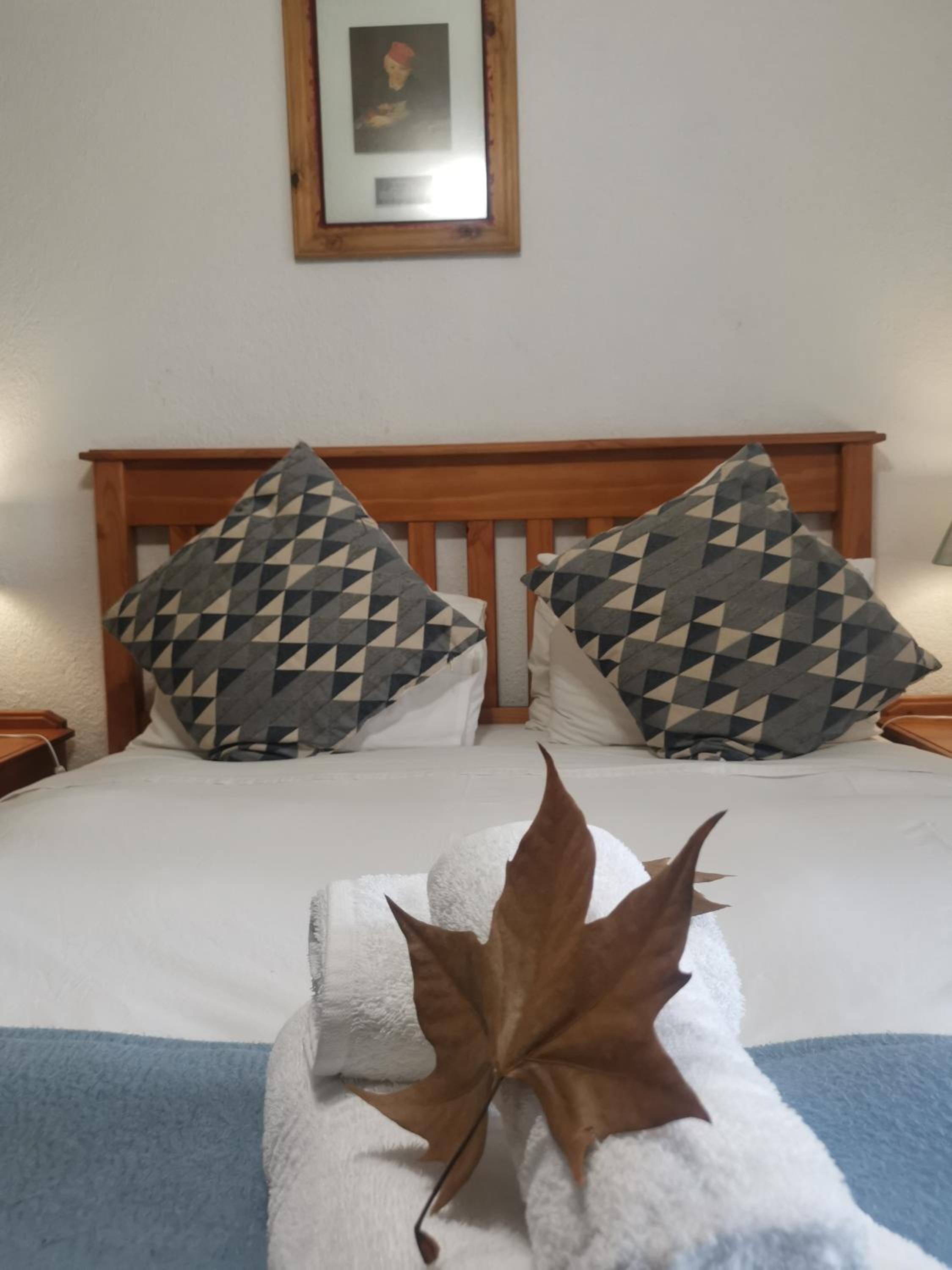Autumn Breeze Manor Guest House