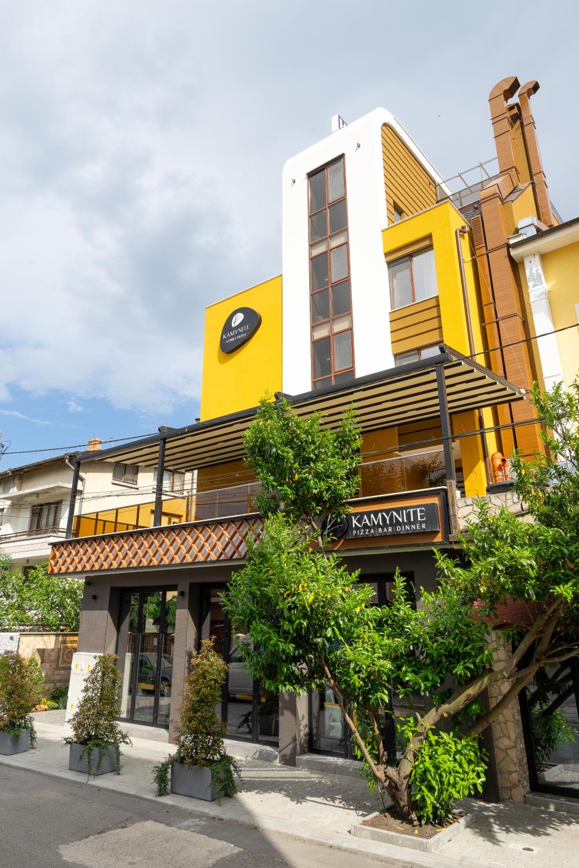 Hotel Хотел Камъните - Image 1