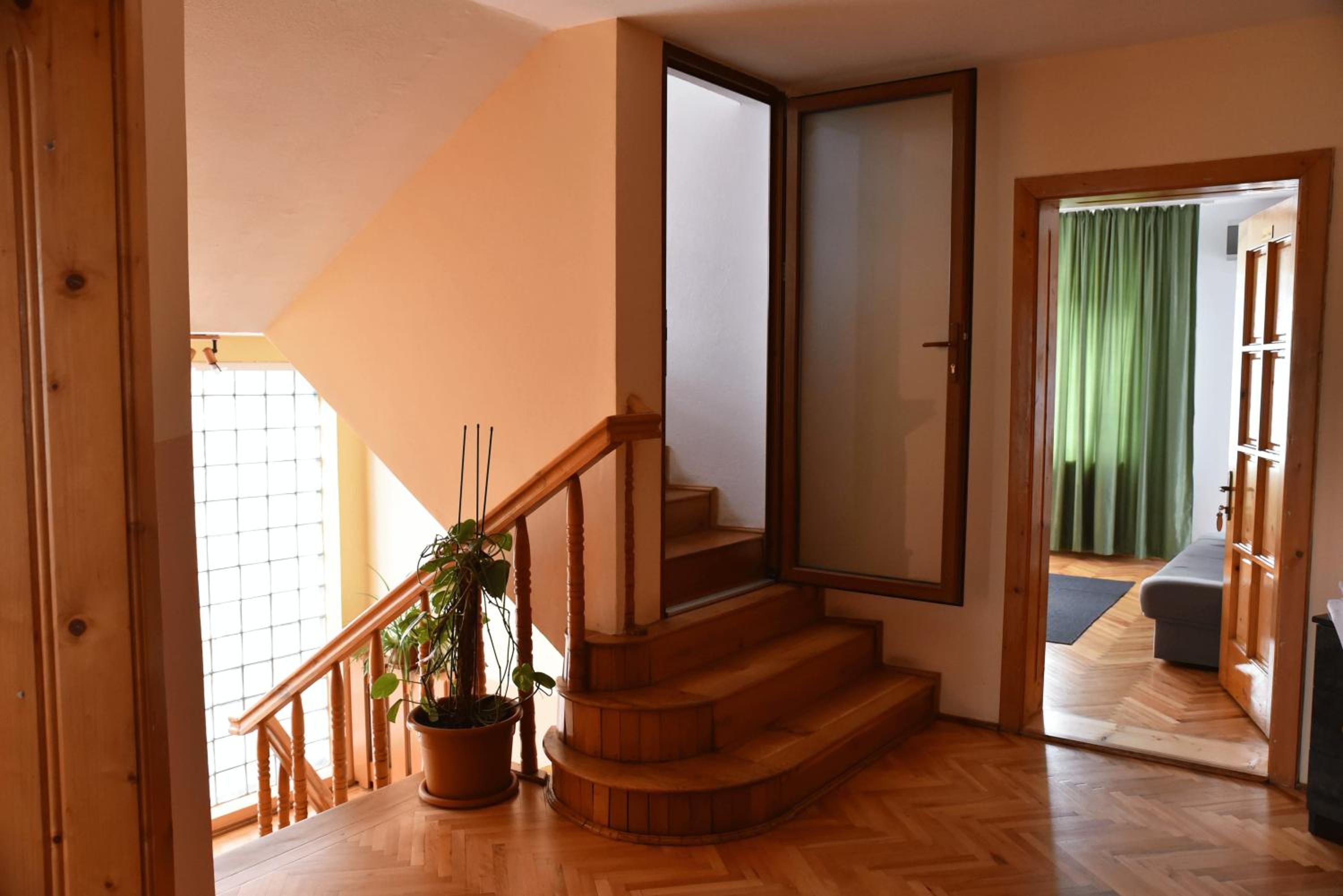 Photo 45
