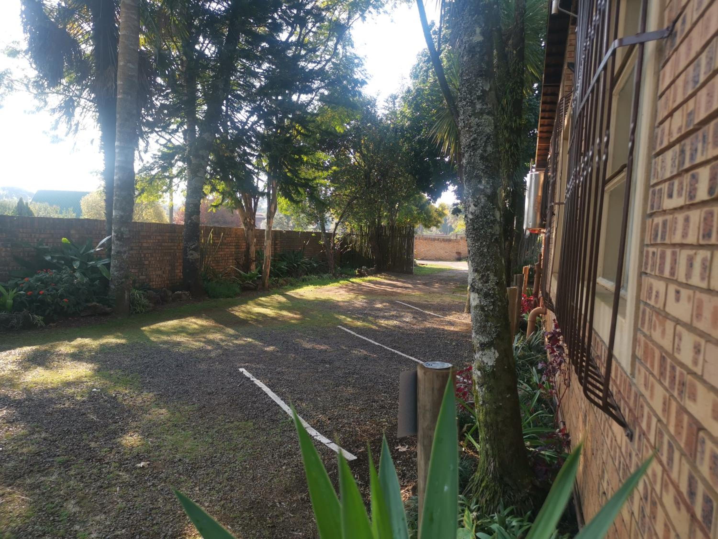 Autumn Breeze Manor Guest House